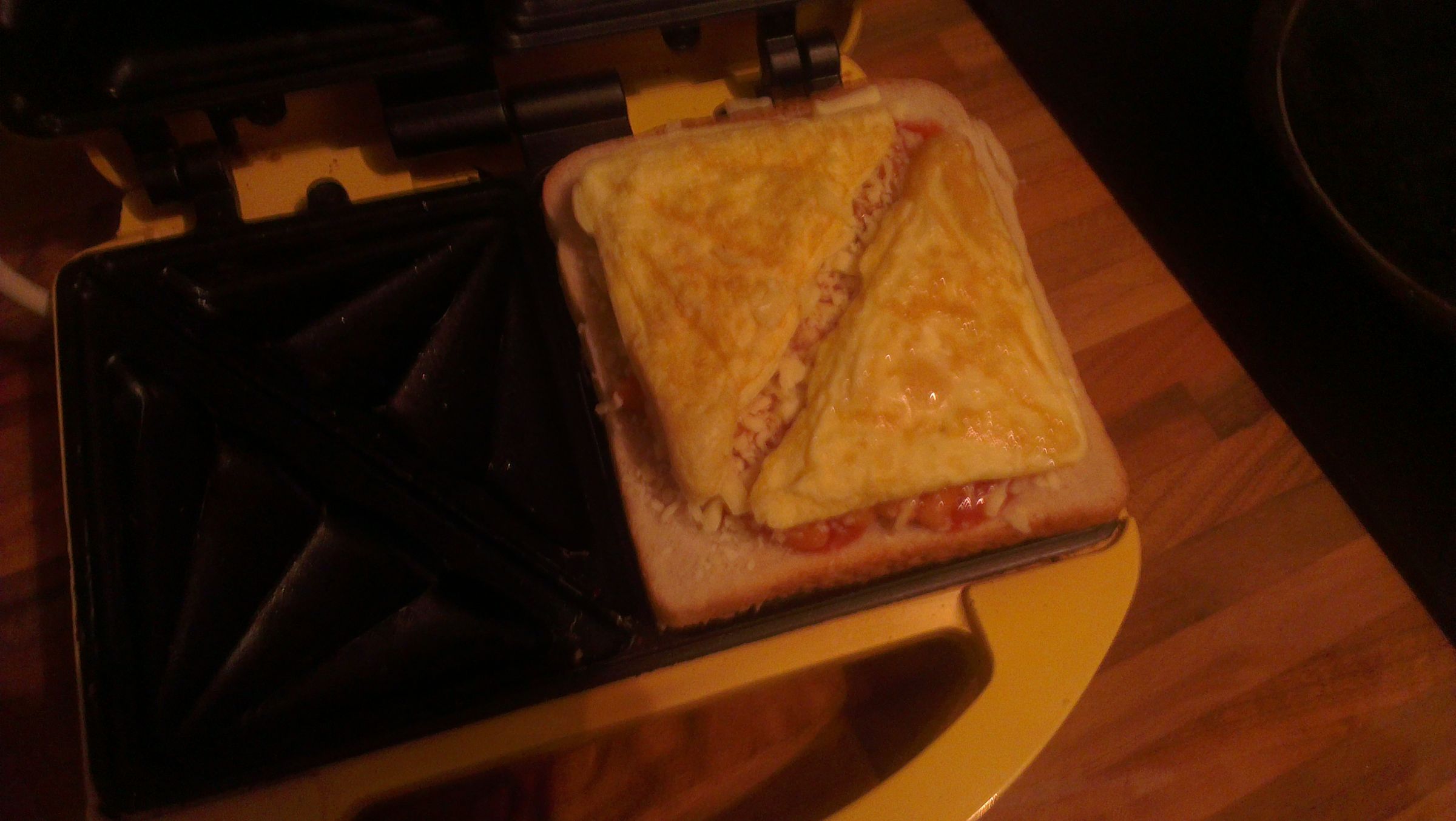 Egg on Toastie 3 Steps Instructables