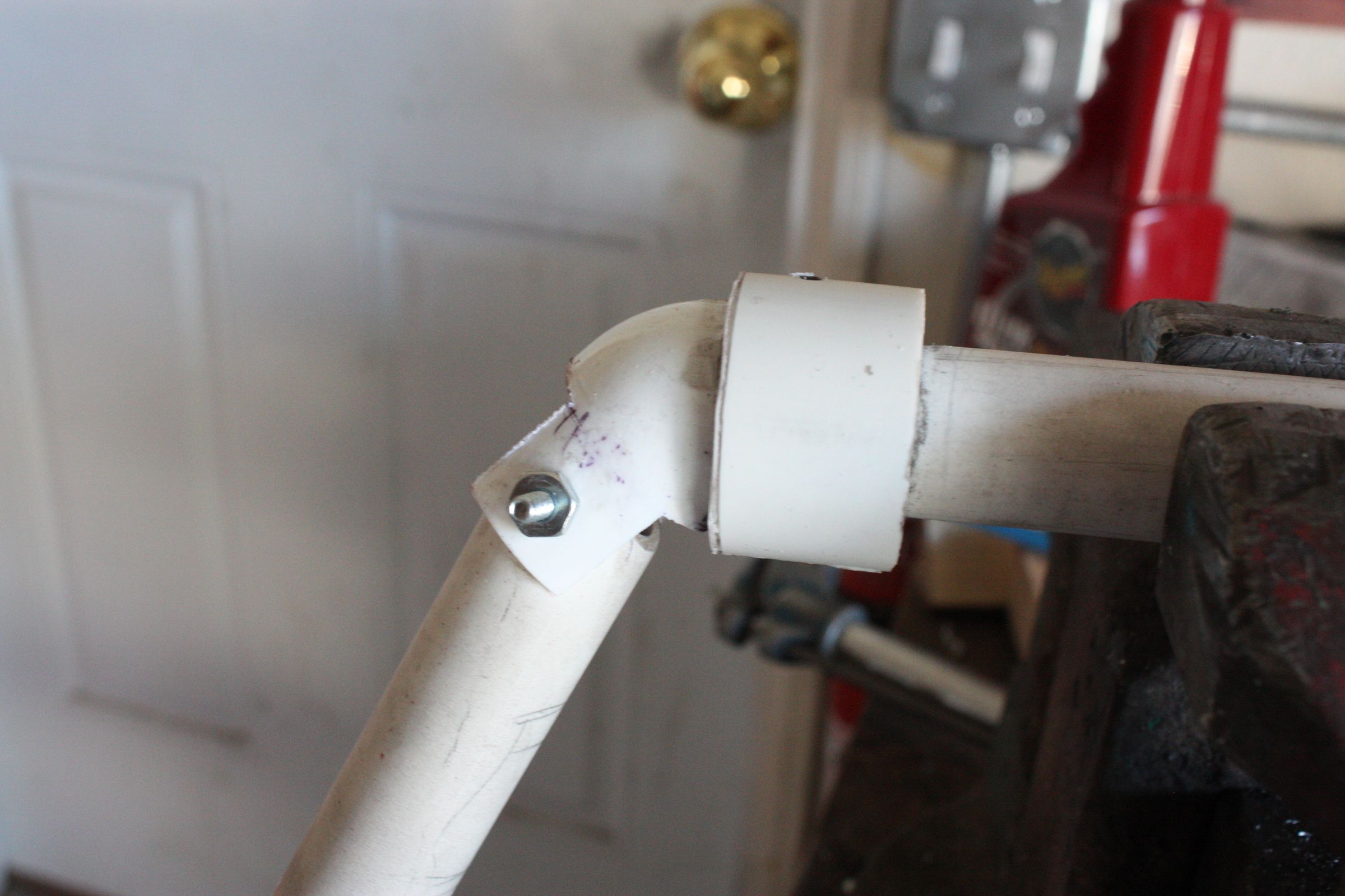 Movable PVC Joints for Halloween Props 11 Steps (with Pictures