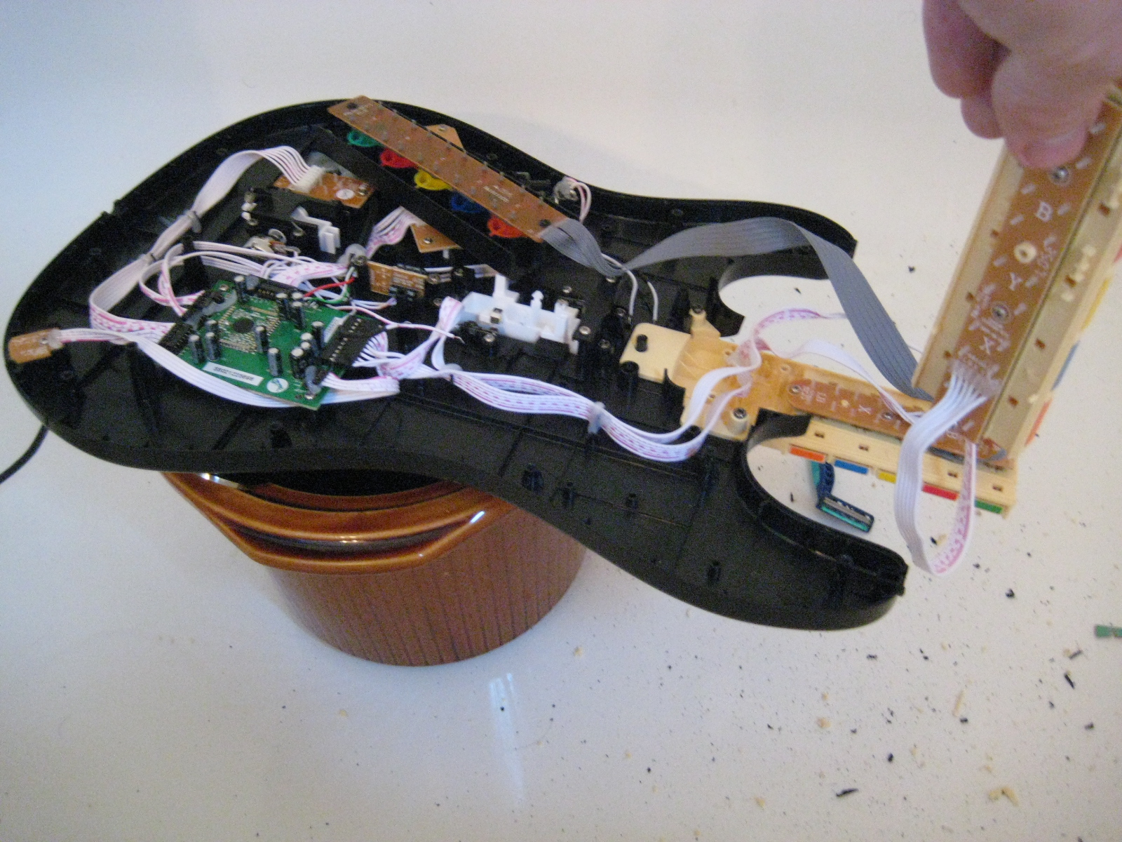 Rock Band Guitar Mod Guitar Hero Buttons and Strum Bar 17 Steps (with Pictures) Instructables