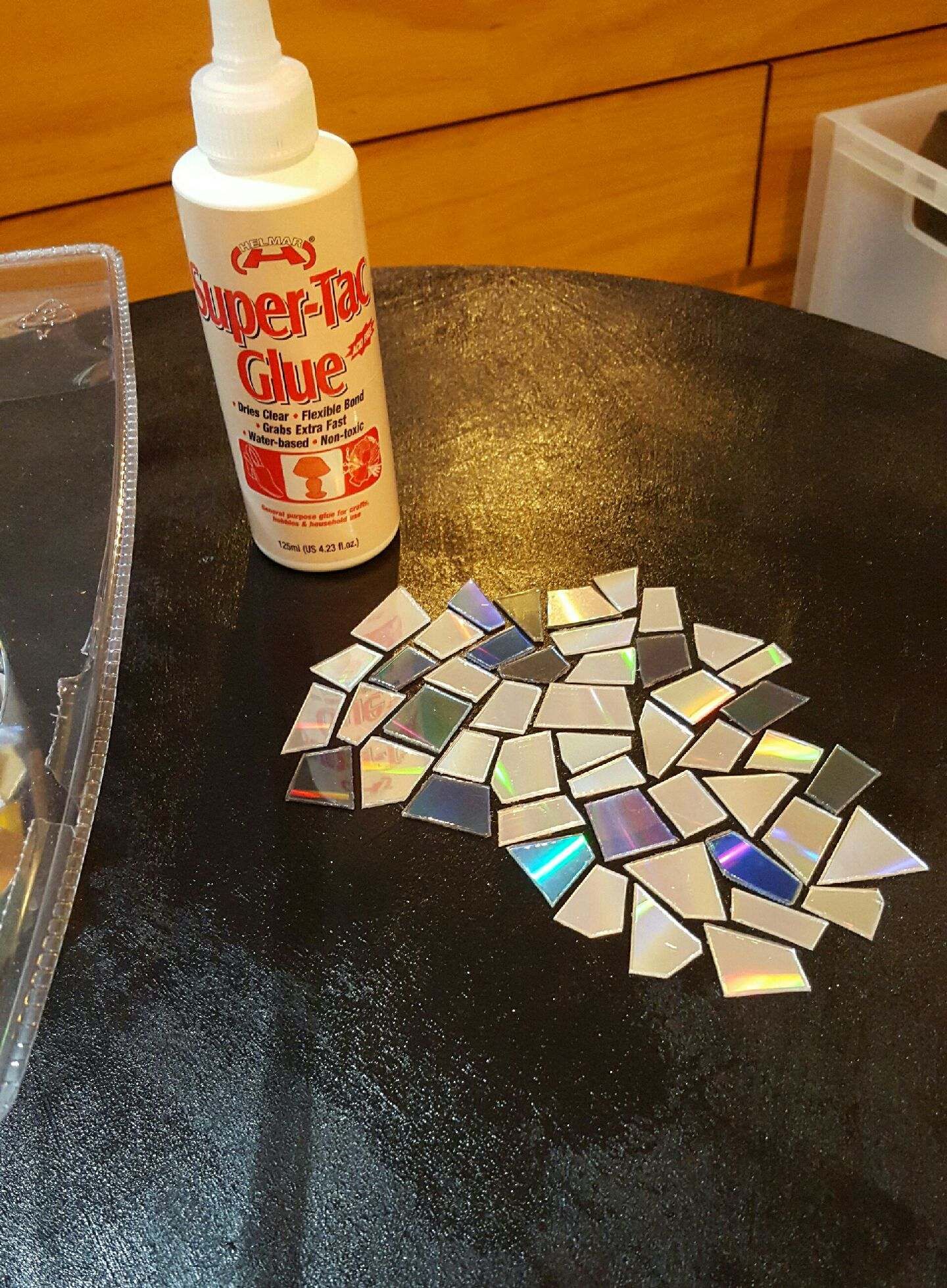 CD Mosaic Table 3 Steps (with Pictures) Instructables