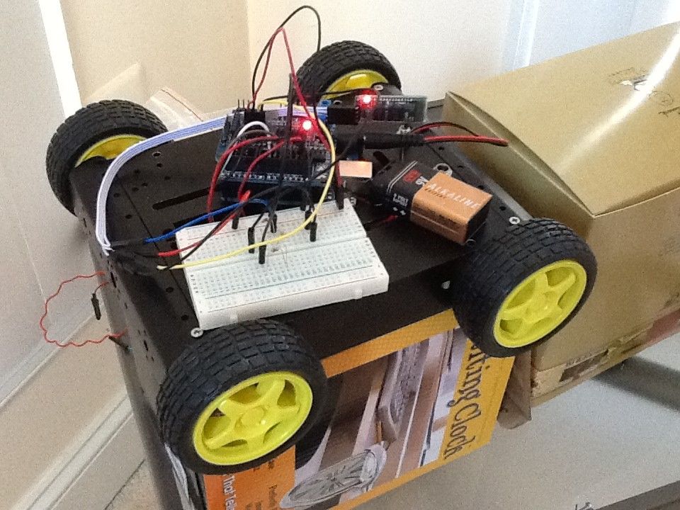 DIY guide for SainSmart Car with Bluetooth with step-by-step instructions