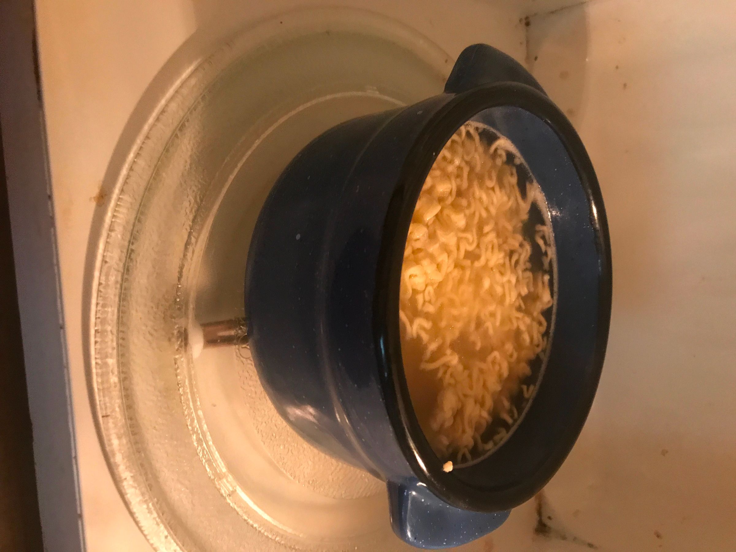 Top Ramen in Microwave 6 Steps Instructables