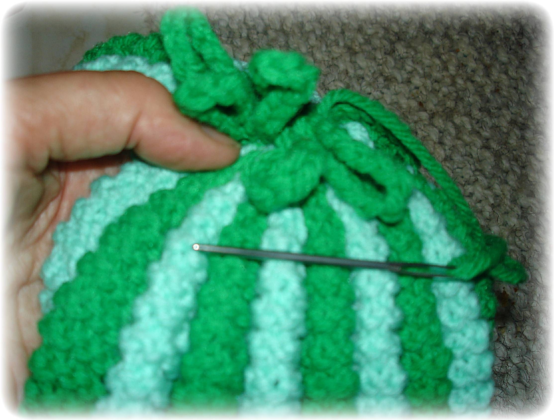 How to Knit a 'proper' English Tea Cosy! 12 Steps (with Pictures