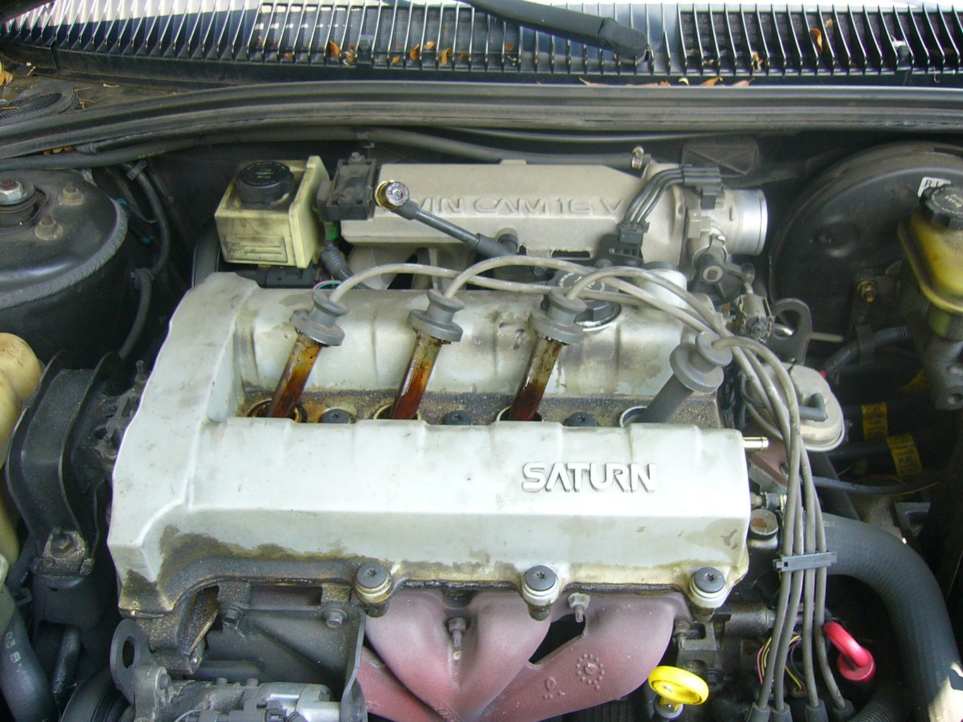 Replacing Your Car S Valve Cover Gasket 10 Steps With Pictures Instructables