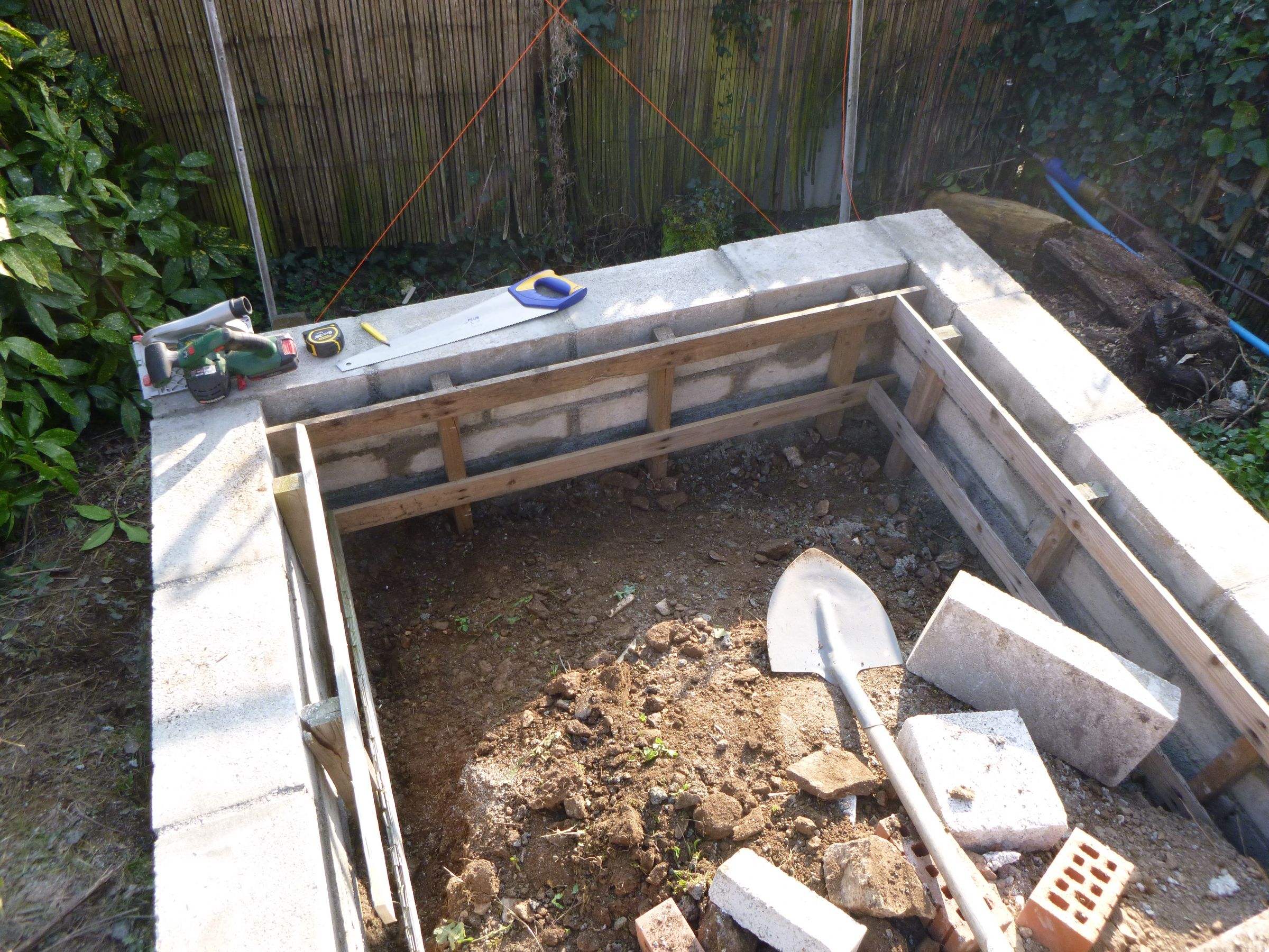 How I Created a Heat Sink for My Greenhouse (2019) 7 Steps