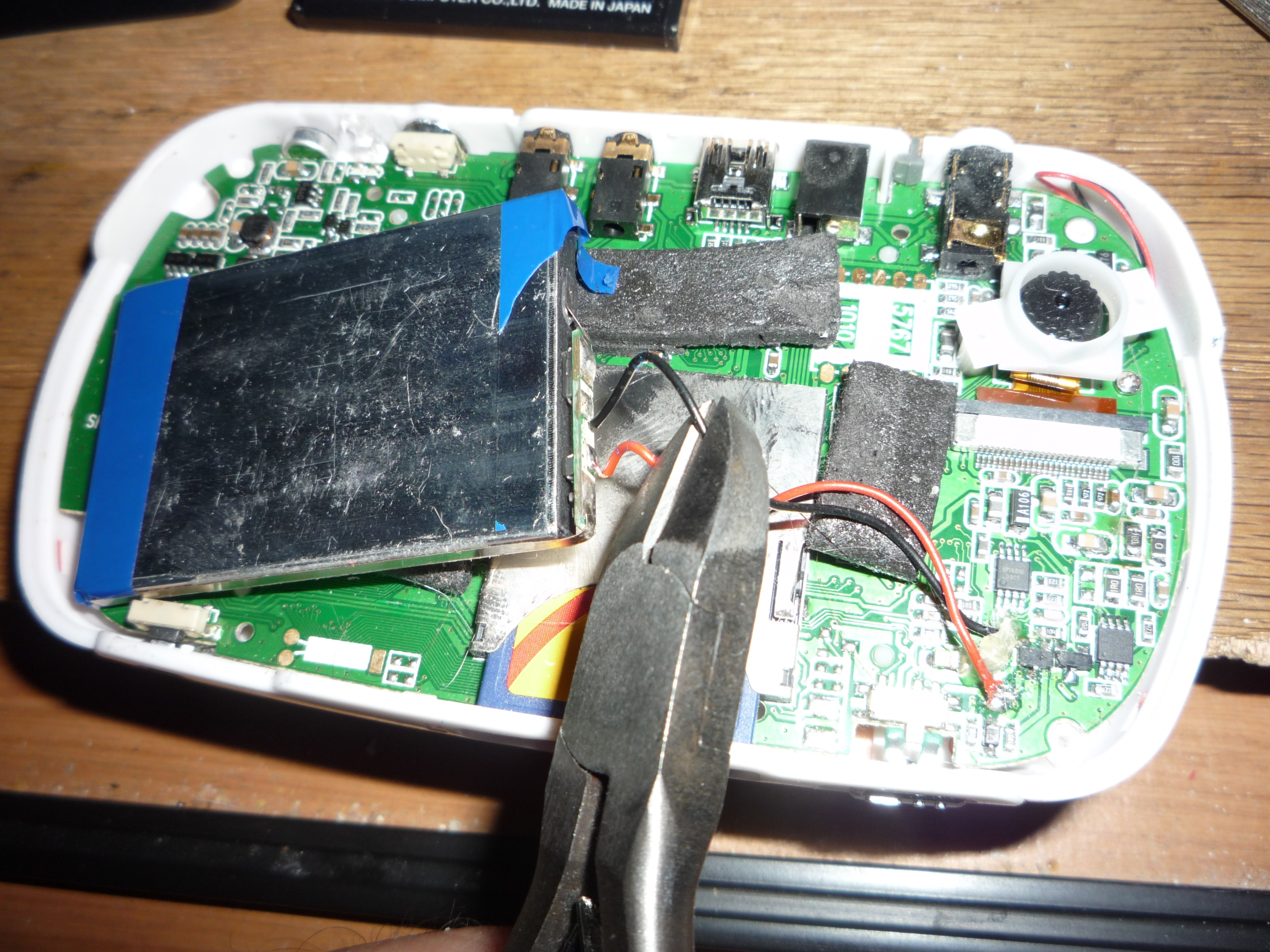 How to Ressurrect a Dead Mp3 Player 5 Steps Instructables