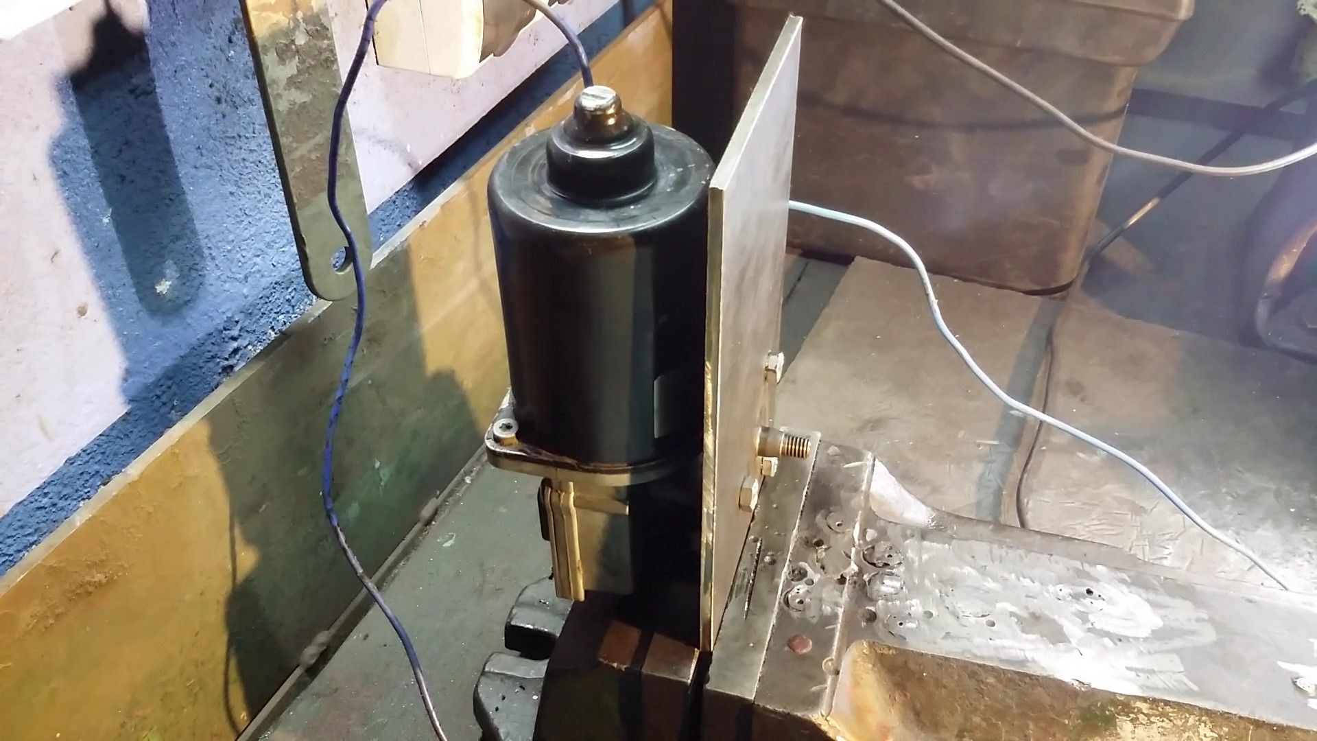 Electric Nutcracker 12V DC Machine 4 Steps Instructables