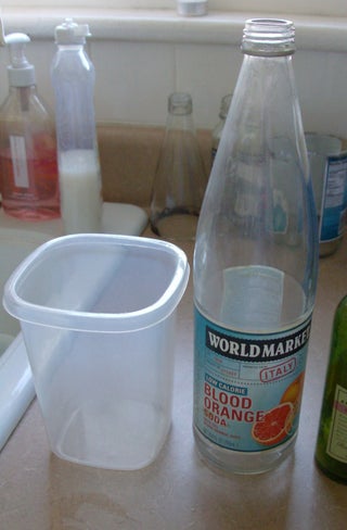 Easiest, Least Messy Way to Remove Labels From Glass Bottles ...