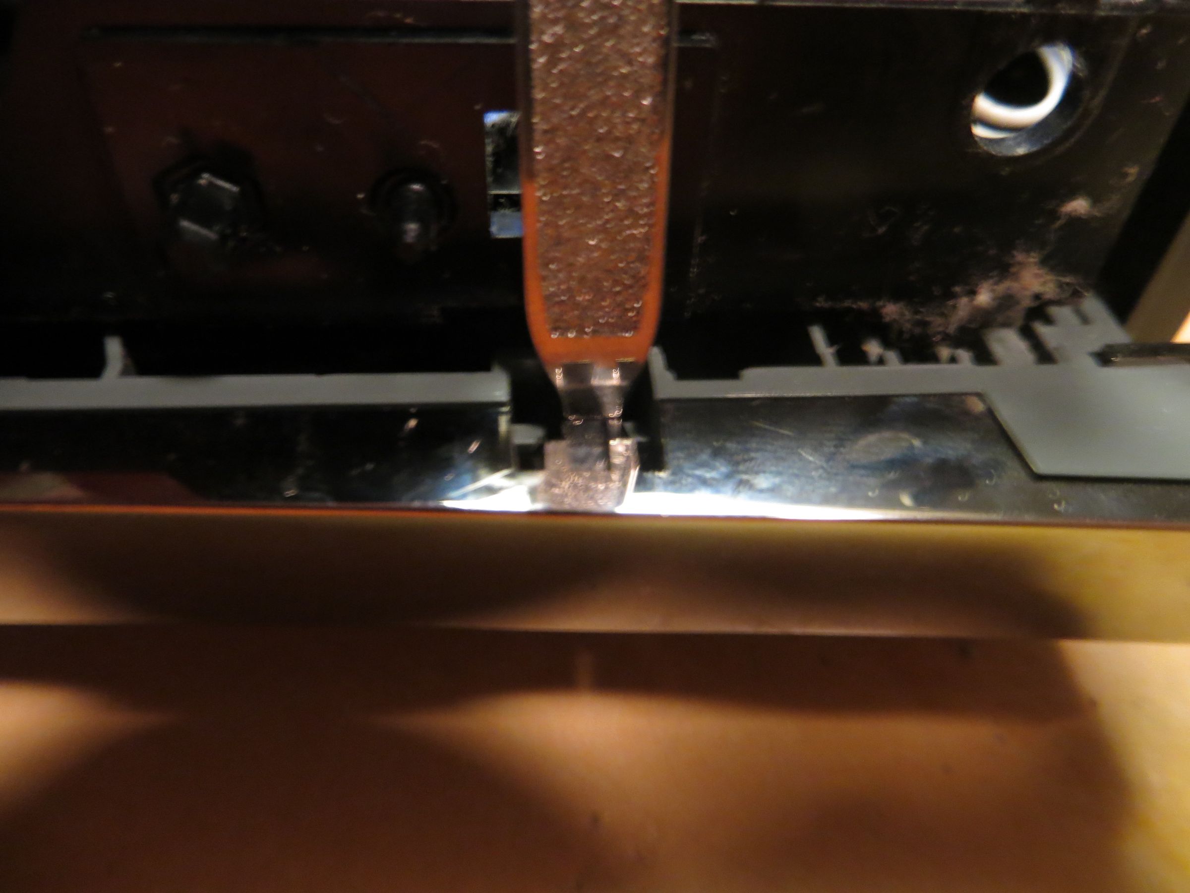 How to Fix a Stuck Xbox 360 (or PC) Disc Tray 7 Steps Instructables