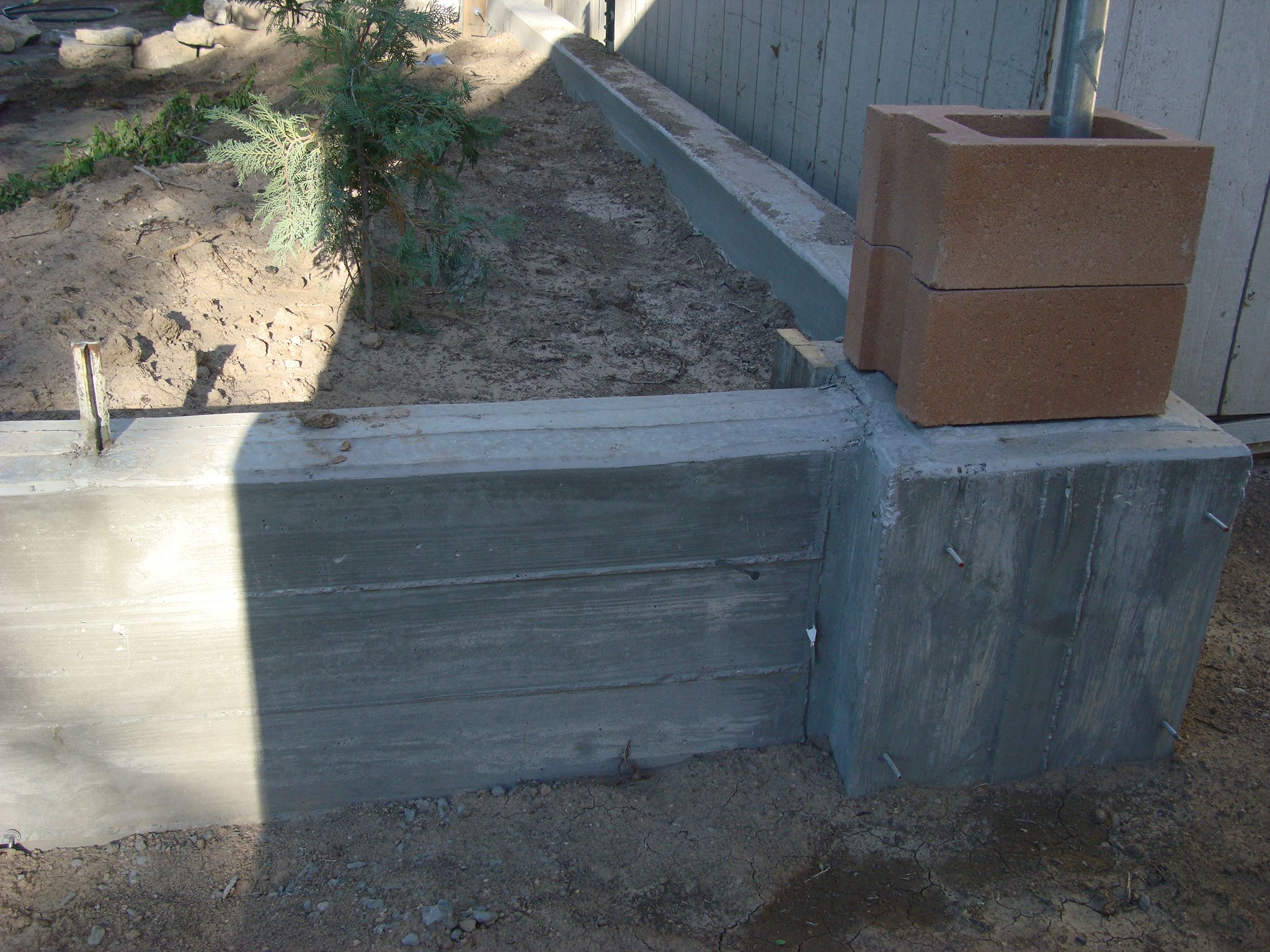 Retaining Wall and Footer/ Pouring Concrete Instructables