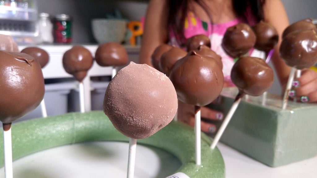 Diy Moana Kakamora Brownie Cake Pops 8 Steps With Pictures Instructables Diy Moana Kakamora Brownie Cake Pops 8 Steps With Pictures Instructables