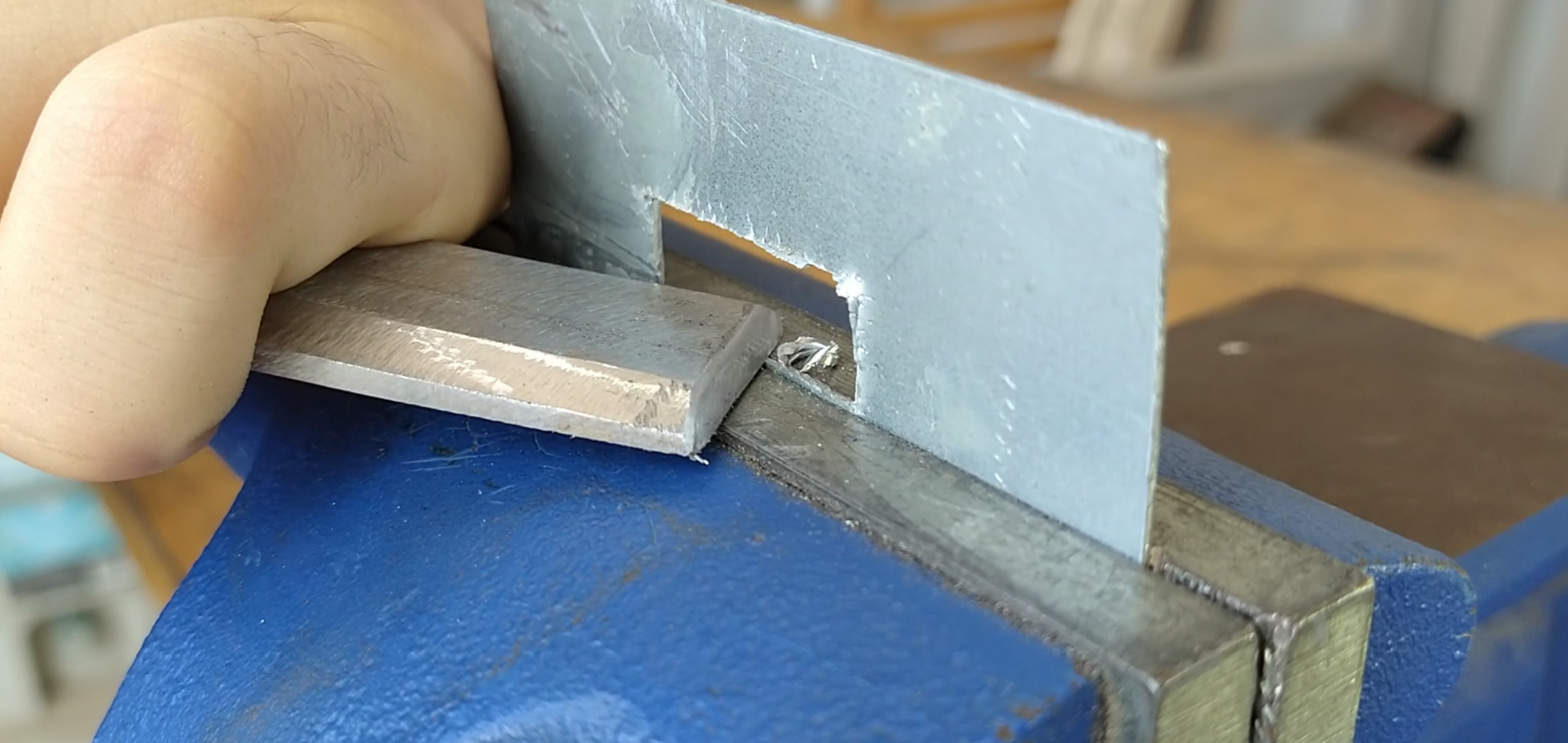 Top 10 Ways to Cut Metal Without an Angle Grinder! 11 Steps (with