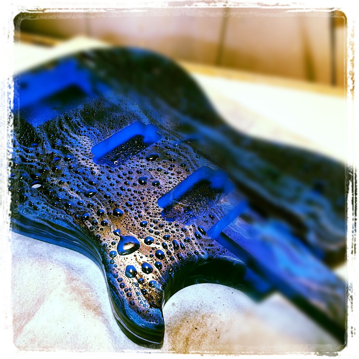 Swirl and Water Droplet Painting a Guitar Body 7 Steps Instructables