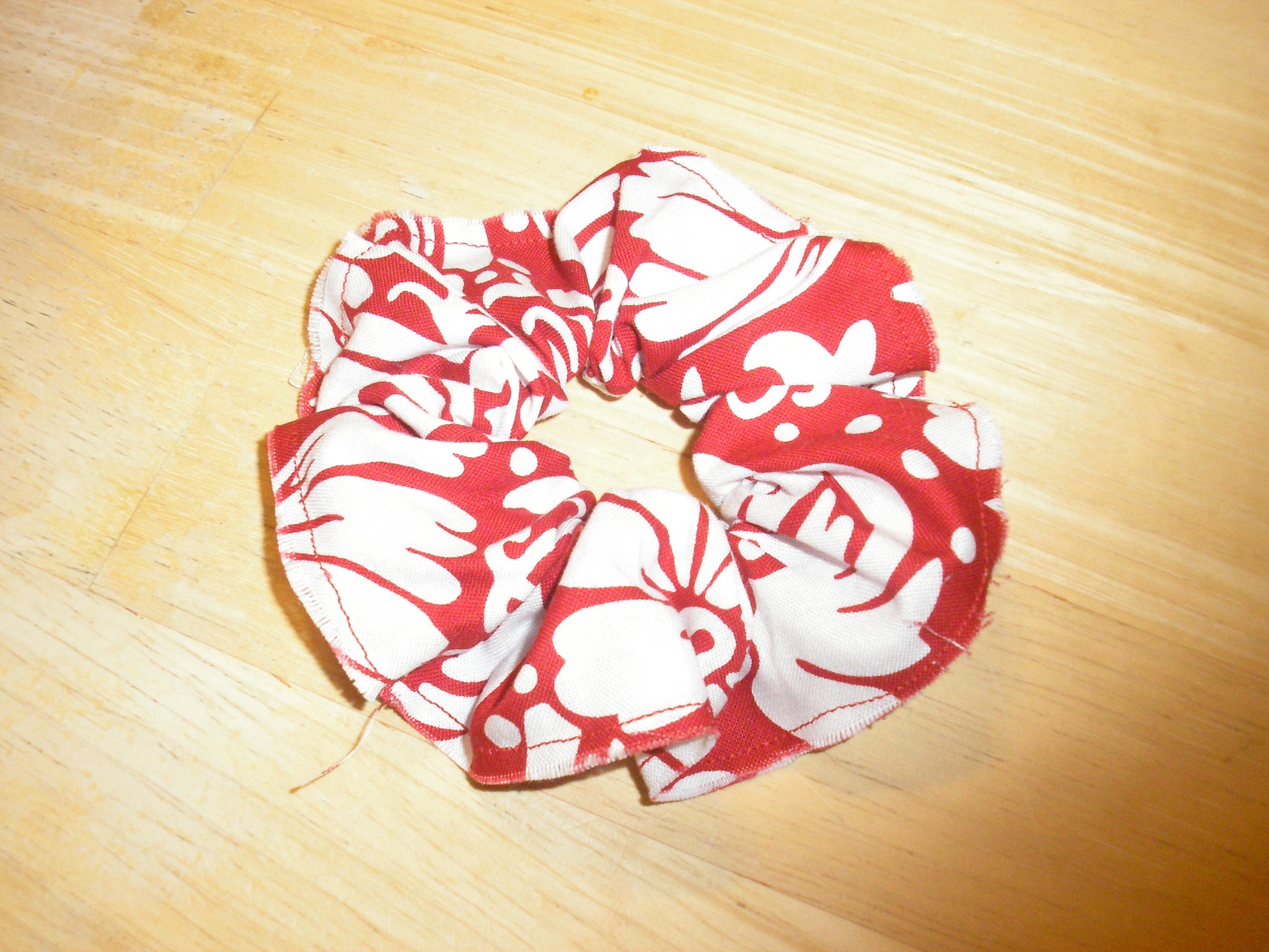 Sew a Simple Scrunchie! 5 Steps (with Pictures) Instructables