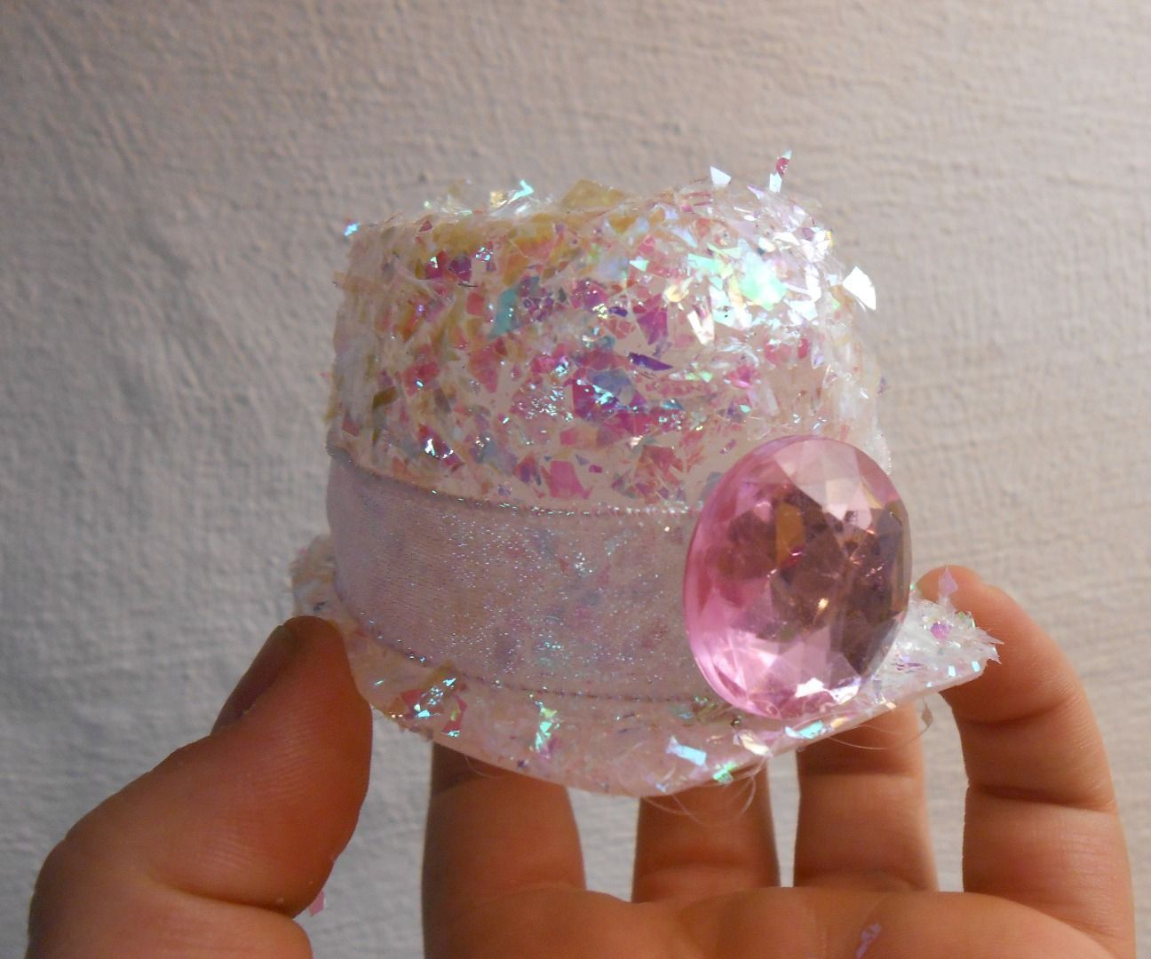yogurt container mini glitter hat DIY Project DIY Project Image