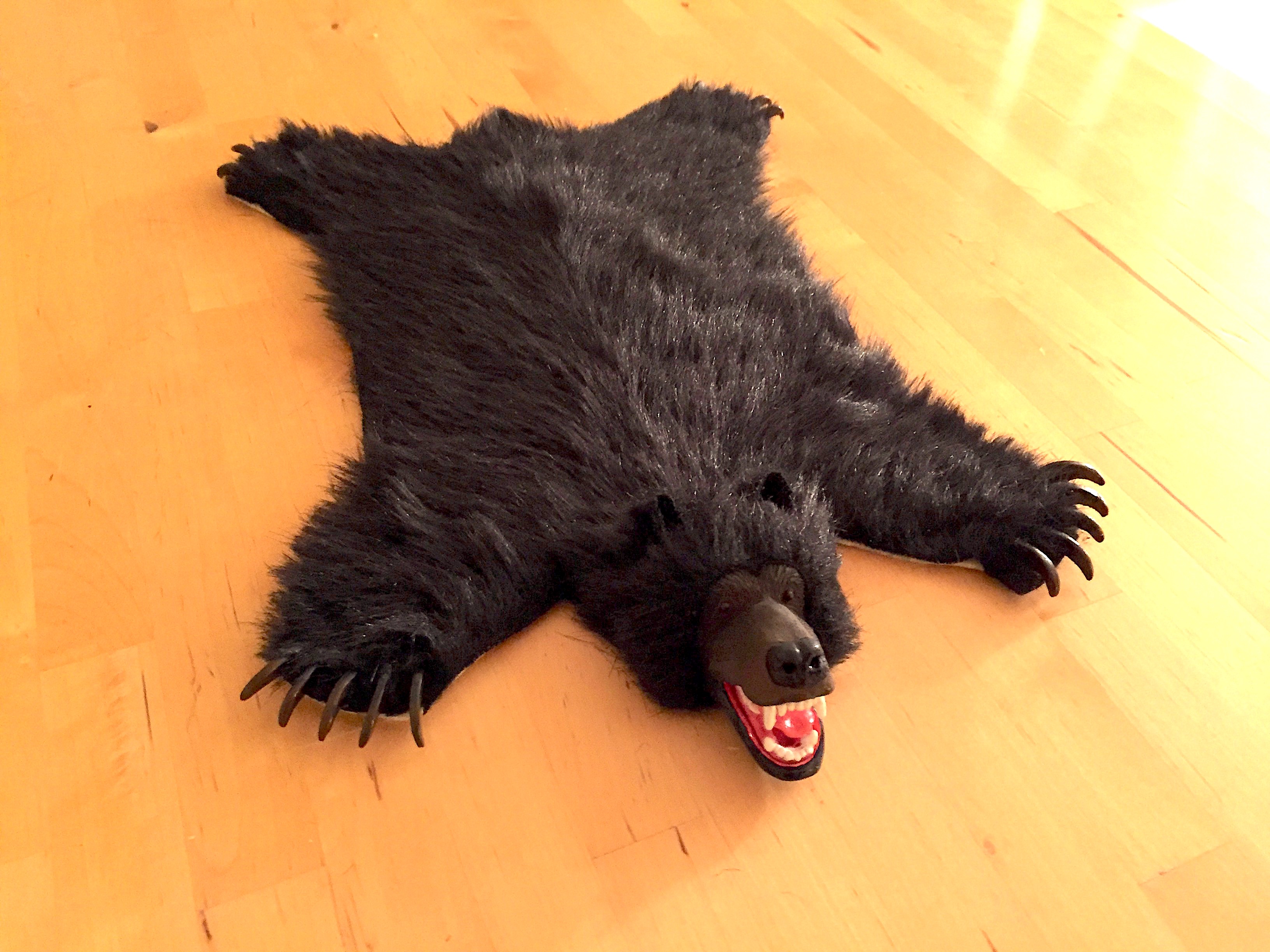 DOLLHOUSE White Bearskin Rug WMB World of Miniature Bears DOLLHOUSE White Bearskin Rug WMB World of Miniature Bears