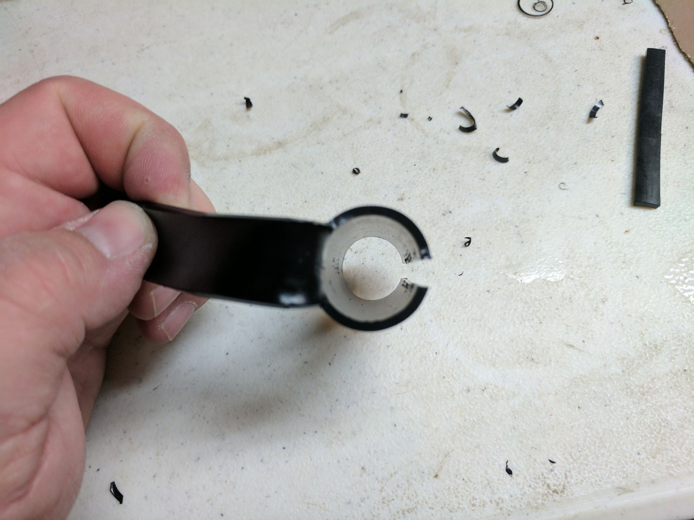 Cheap and Easy EDC Flashlight Holster 8 Steps (with Pictures