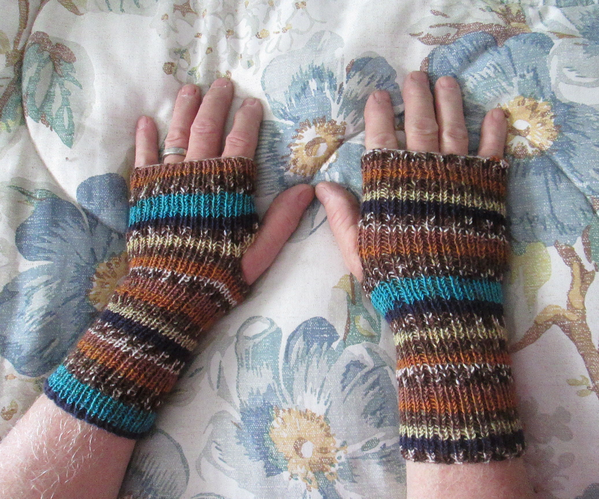 Knitted Fingerless Gloves 10 Steps (with Pictures) Instructables