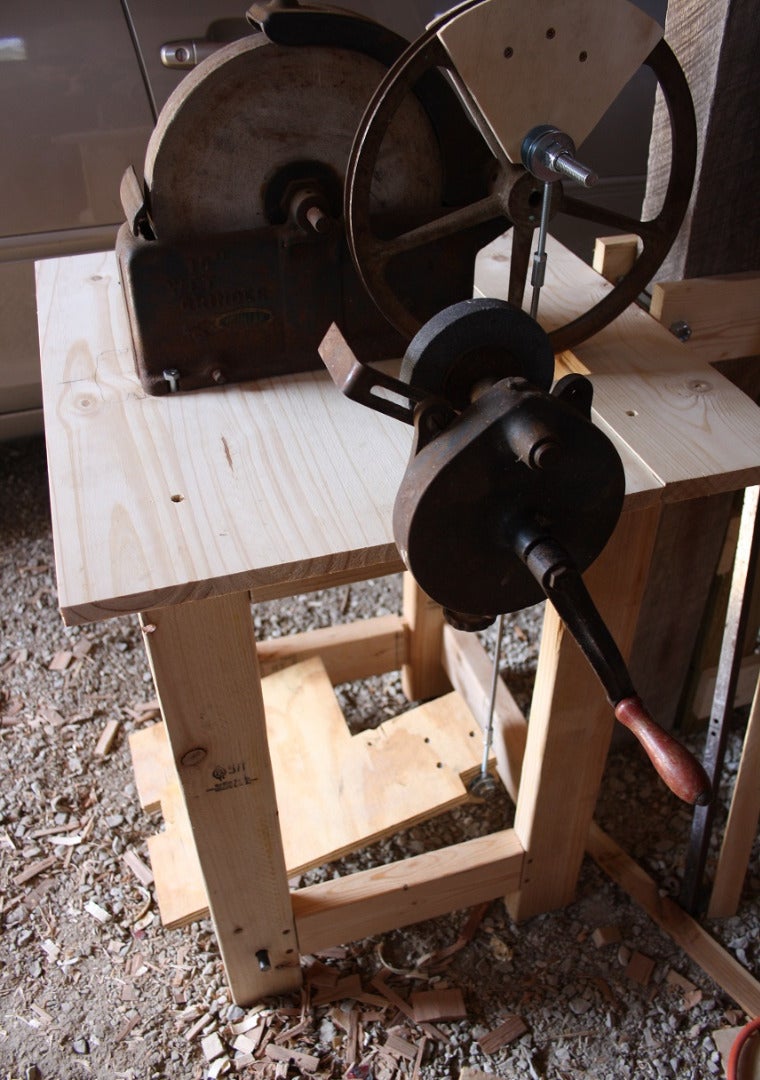 Convert a Grindstone to Treadle Power 8 Steps (with Pictures