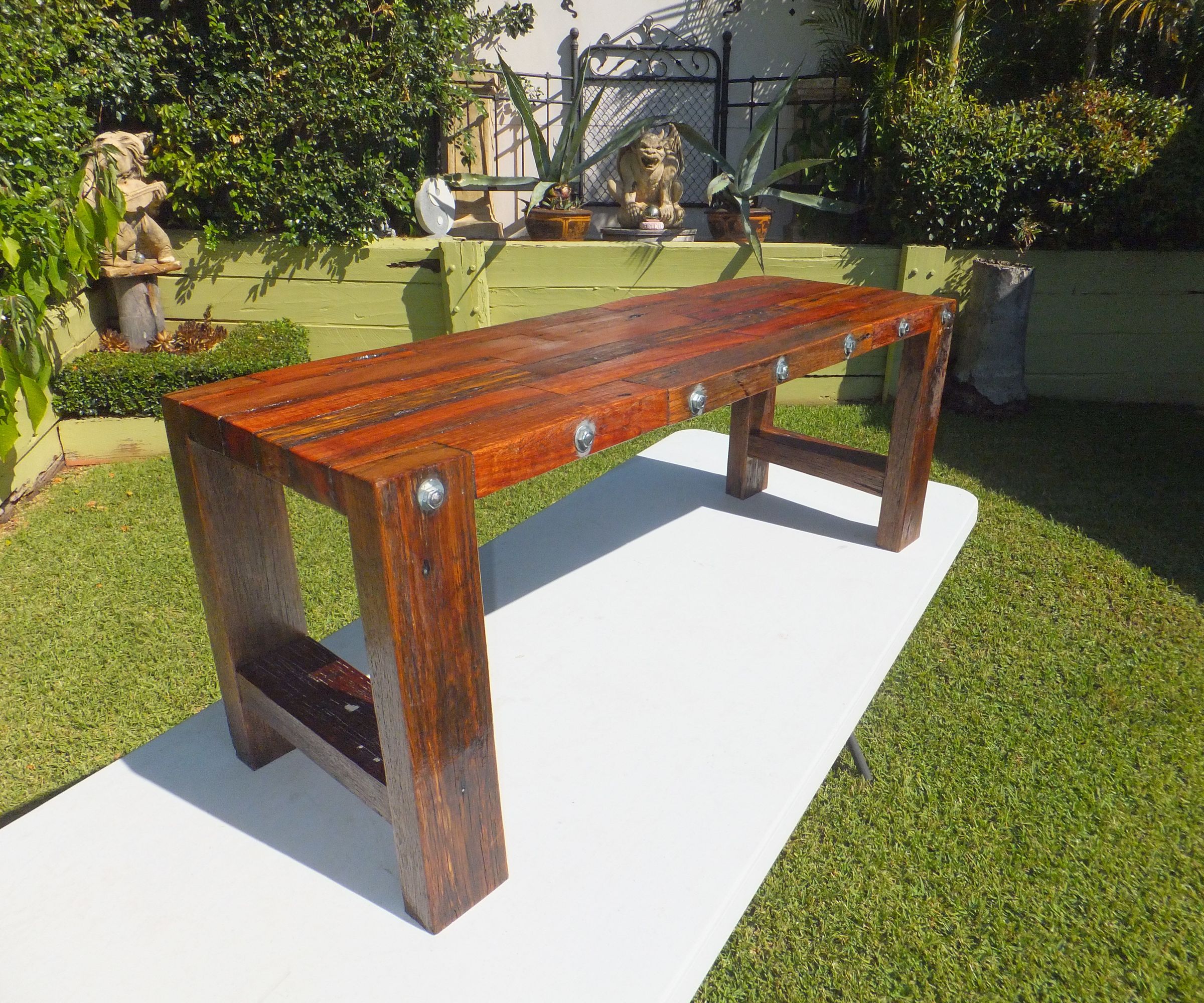 DIY guide for Reclaimed-Wood Table with step-by-step instructions