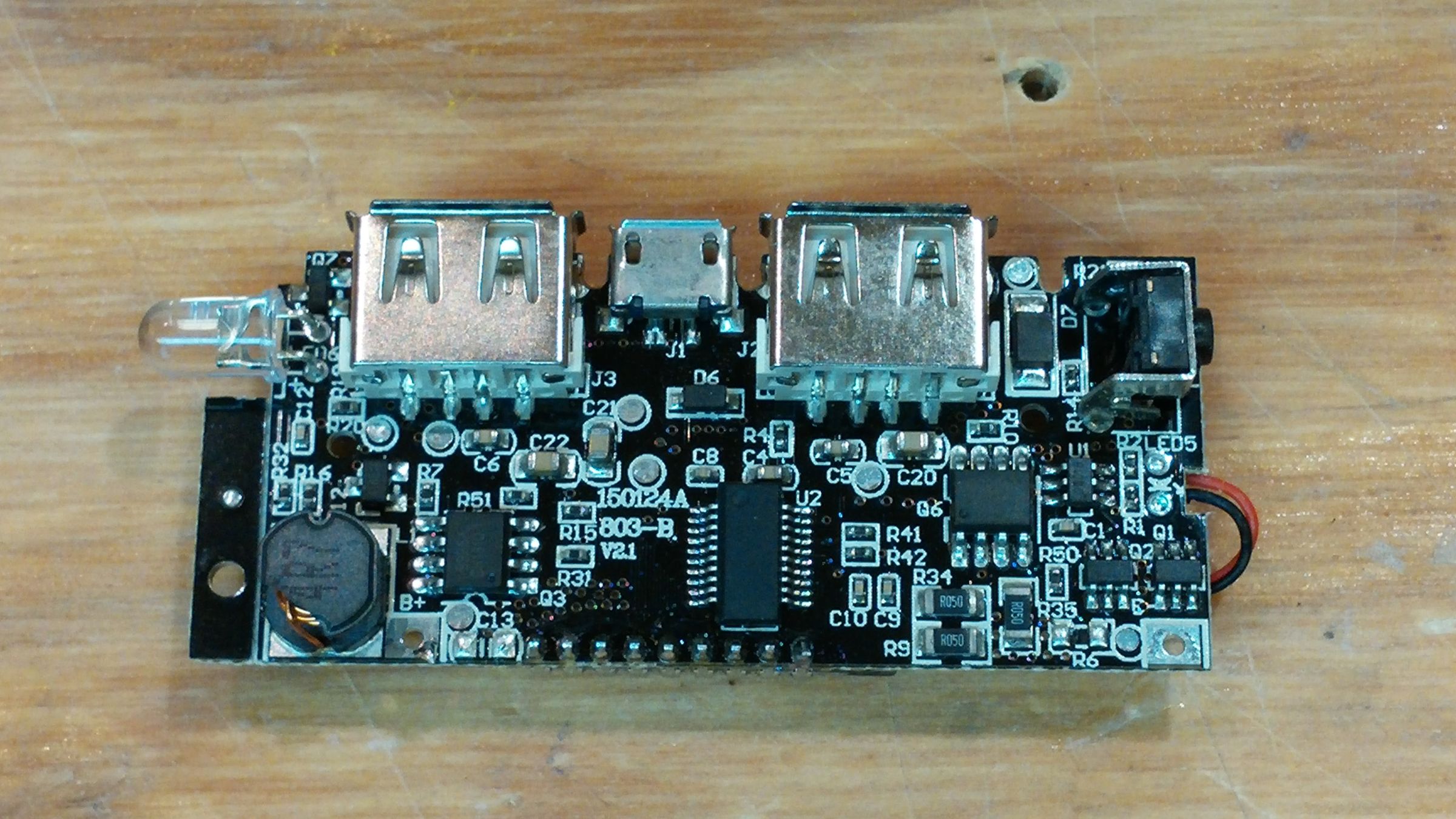 Dewalt Power Bank : 7 Steps (with Pictures) - Instructables