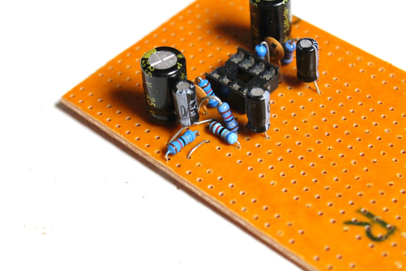 Make a Headphone Amp V2 : 10 Steps (with Pictures) Circuit Diagram