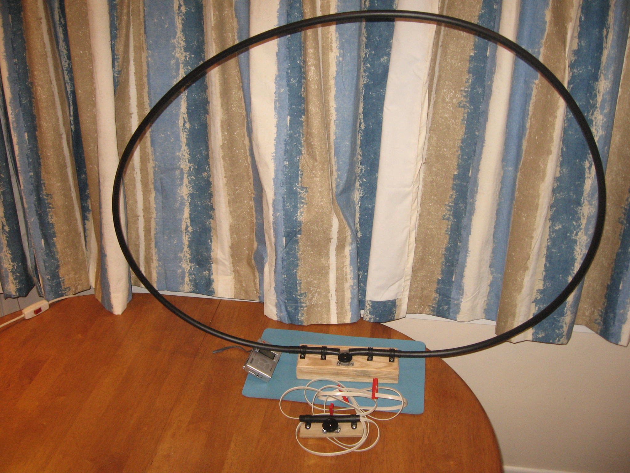 Medium Wave AM Broadcast Band Resonant Loop Antenna. 31 Steps