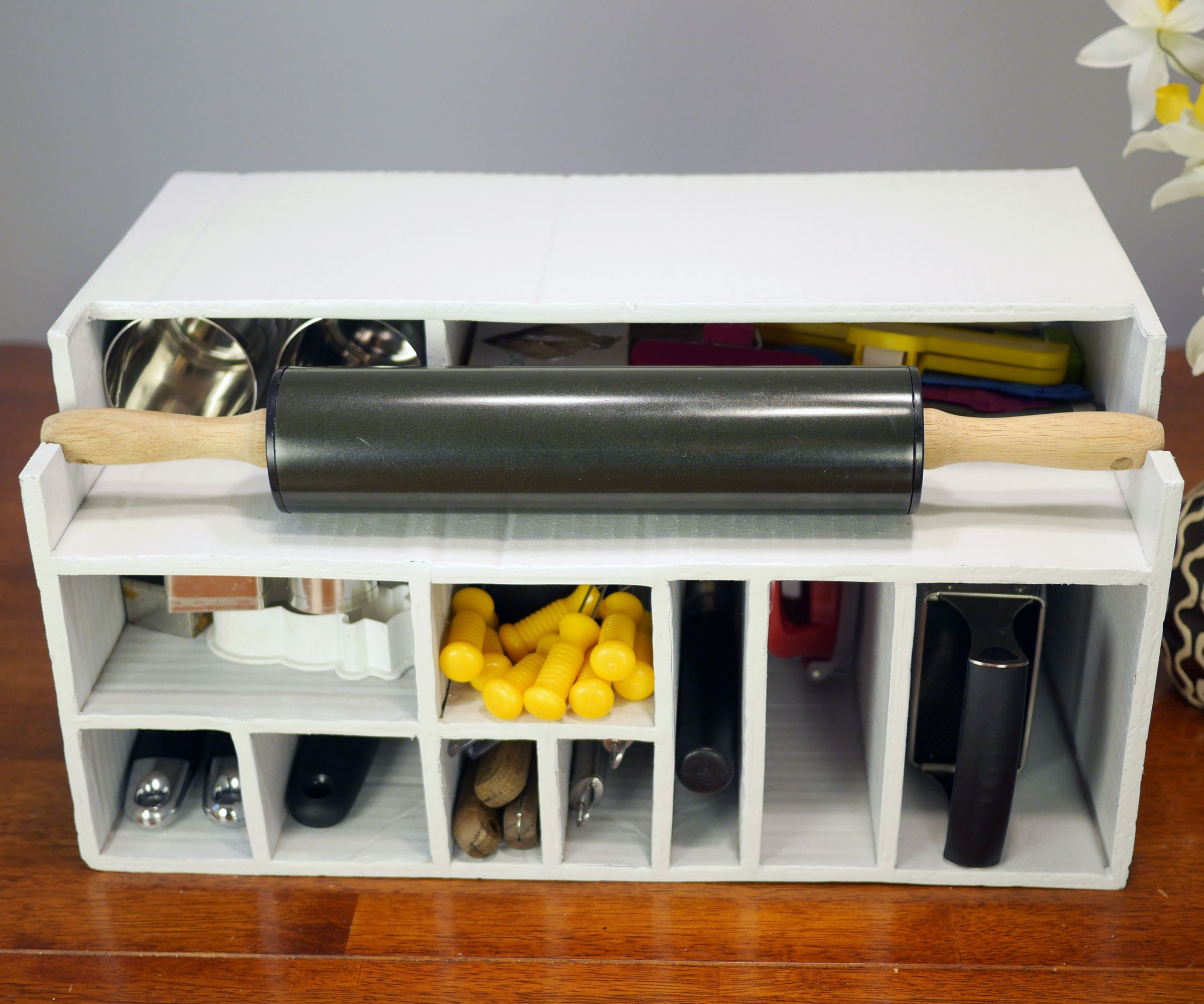 DIY guide for Cardboard Kitchen Cupboard Organizer with step-by-step instructions