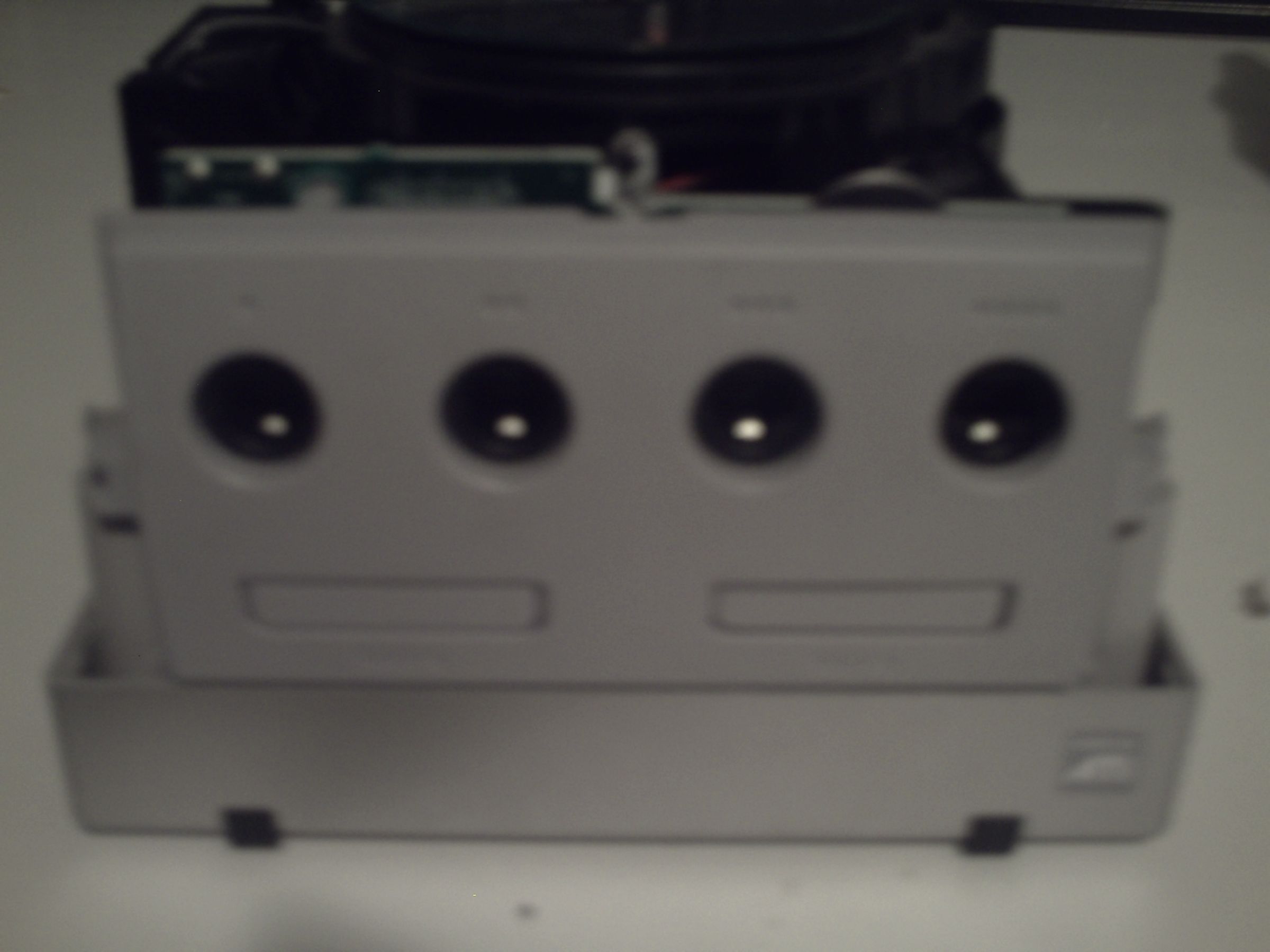 How to Replace the Power Light in Your Nintendo Gamecube 6 Steps