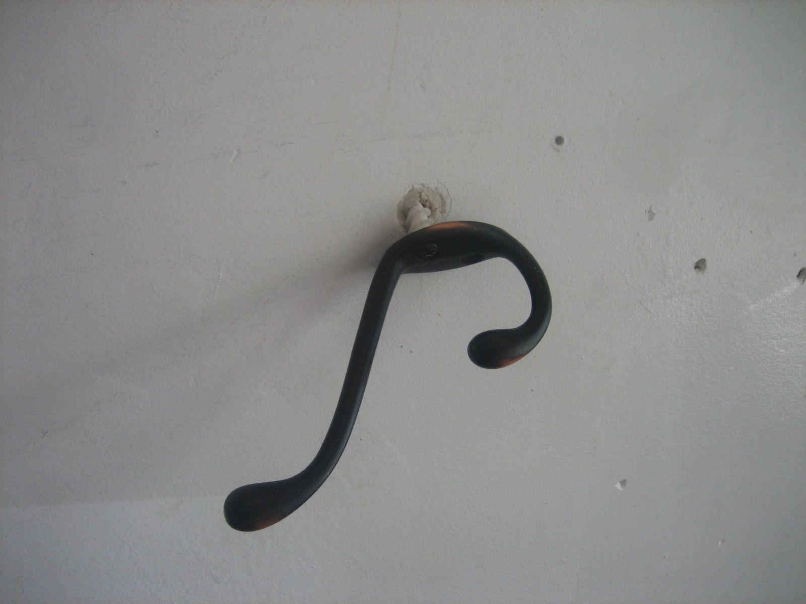 REPAIR LOOSE DRYWALL ANCHORS 7 Steps Instructables