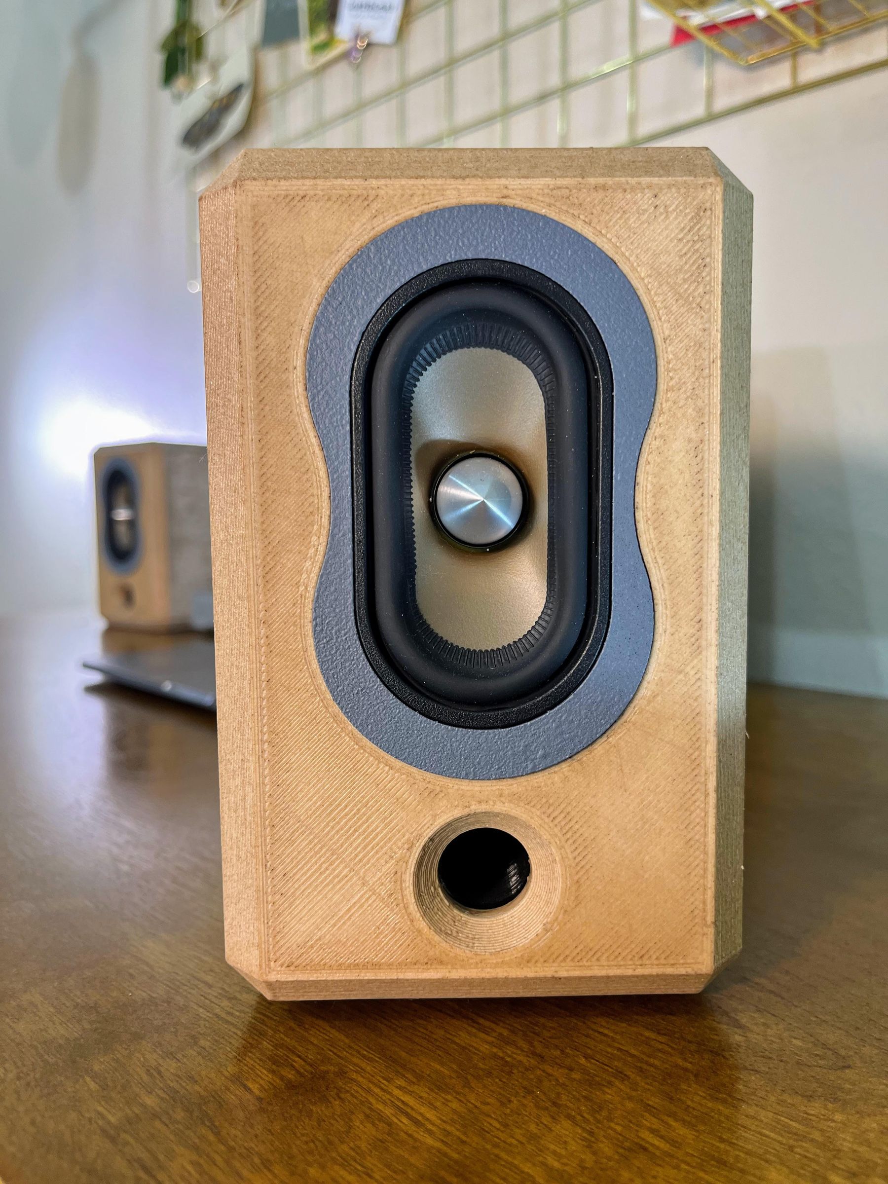 Design and Build *Truly* HiFi Desktop Speakers Using Concrete and 3D