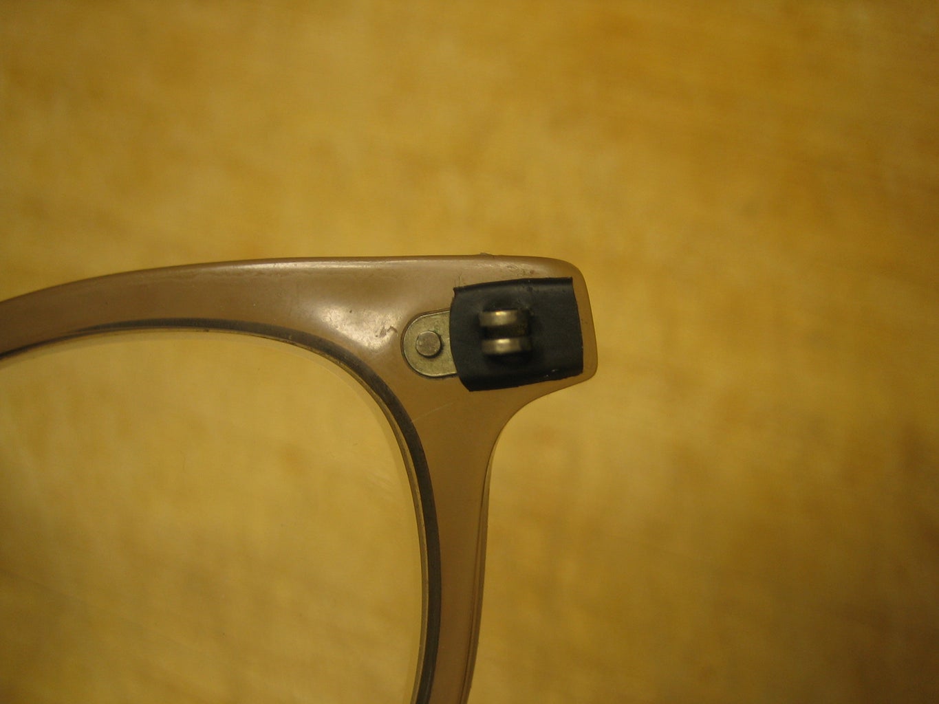 Fix Loose Eyeglasses With A Rubber Band 5 Steps With Pictures Instructables Fix Loose Eyeglasses With A Rubber Band 5 Steps With Pictures Instructables