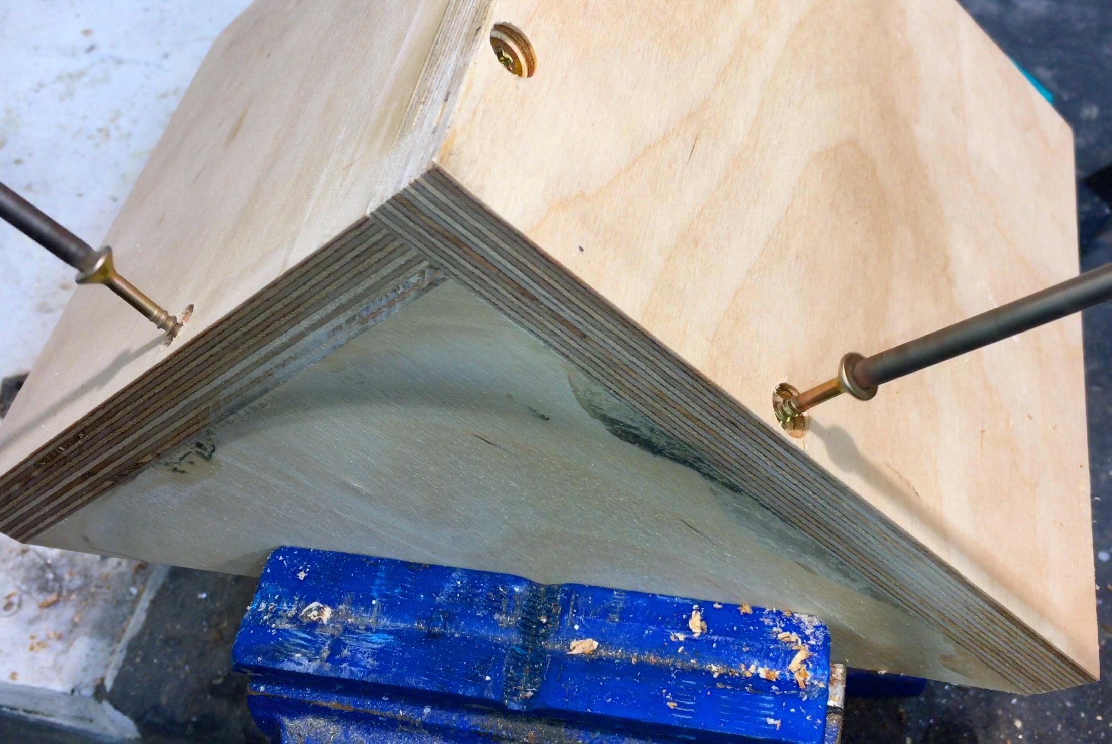 Make a Wall Mount for Your Bench Grinder! 11 Steps (with Pictures