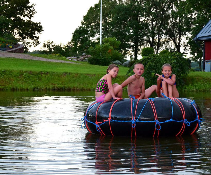 King of the Donat - Water Game