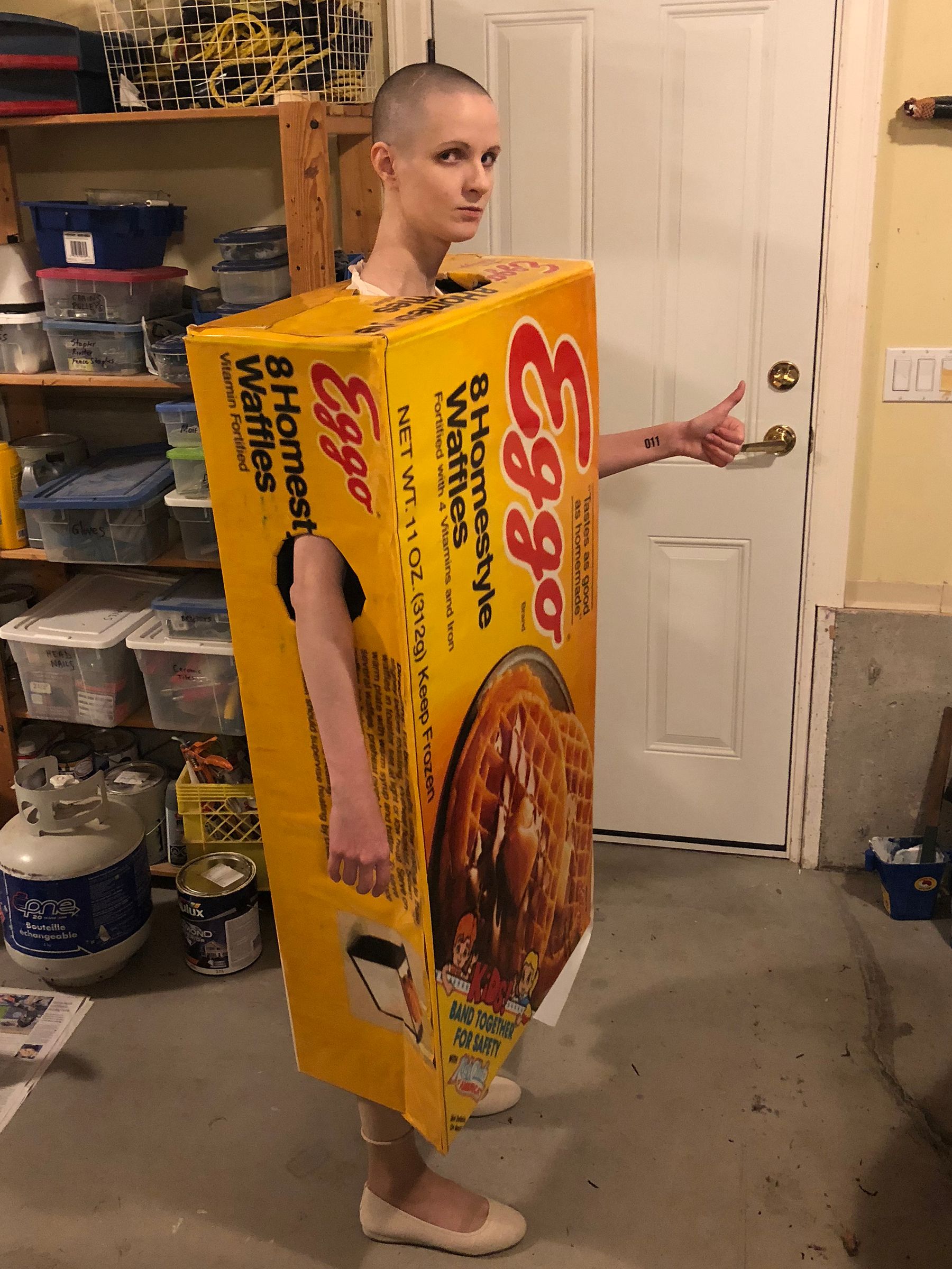 Stranger Things Eggo Waffle Box Costume 4 Steps With Pictures Instructables