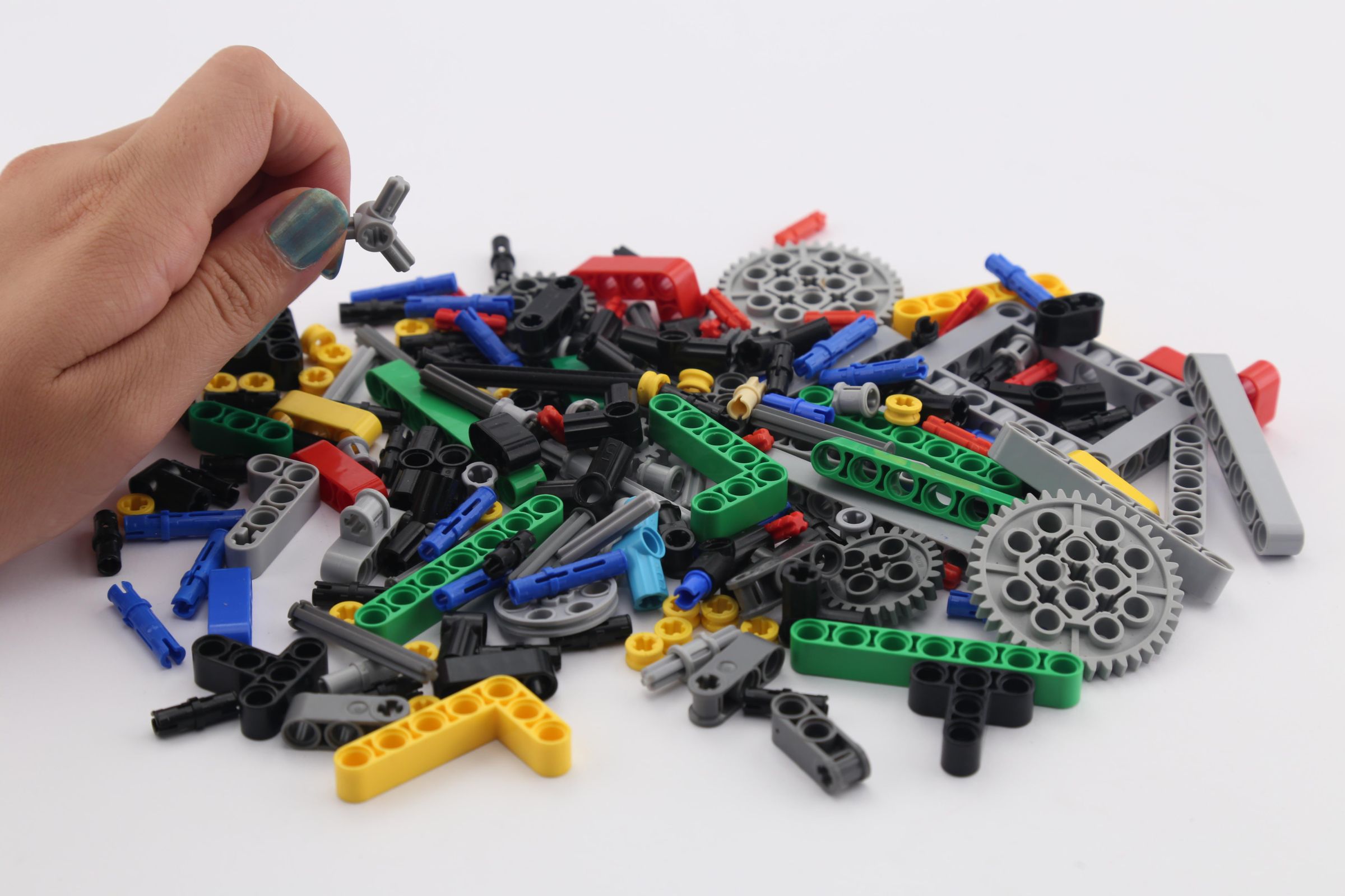 A Sound-activated DIY Biped Robot With a Lego-compatible Parts : 3 ...