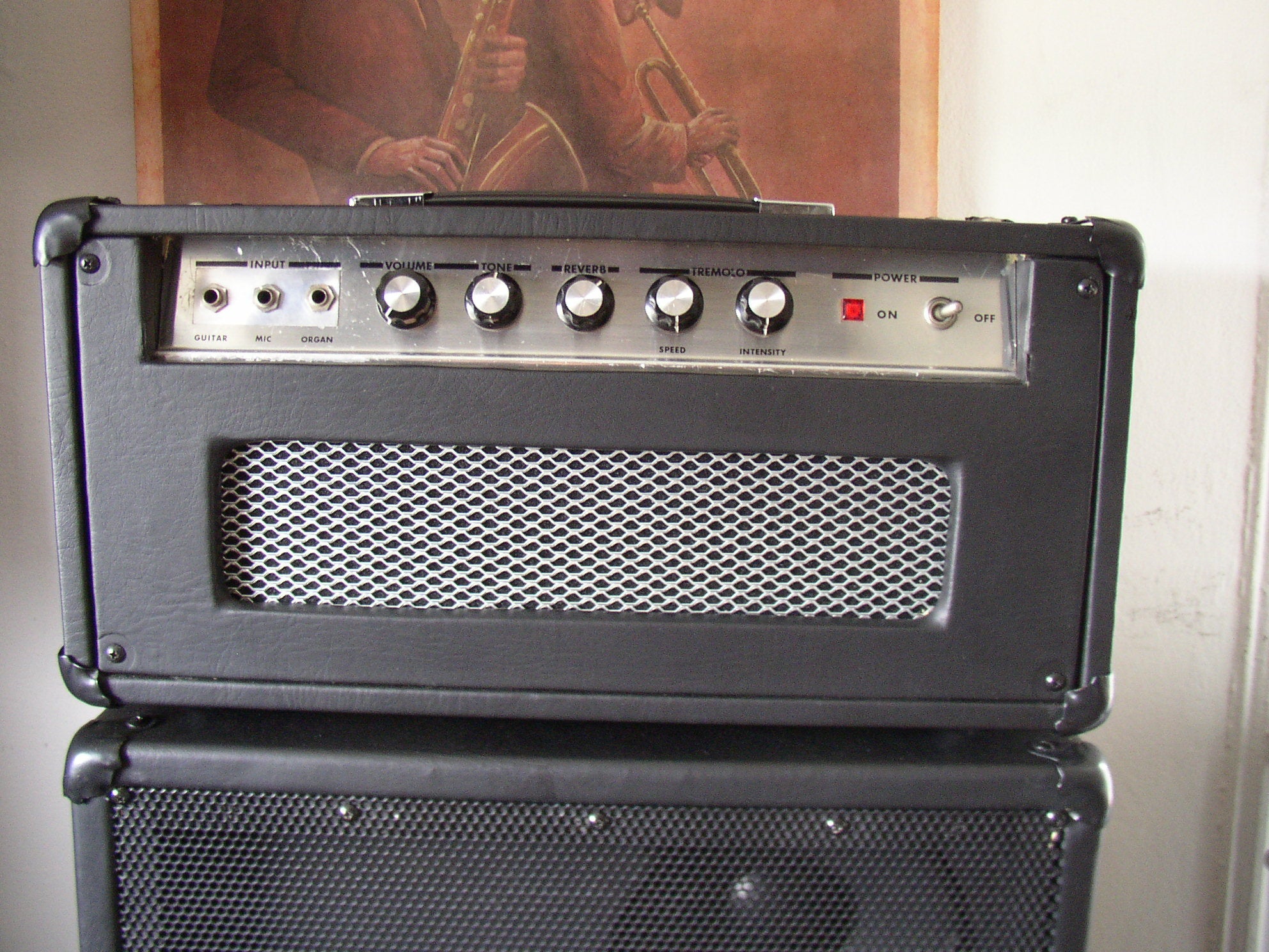 Enclosure for an Electric Guitar Amplifier 12 Steps (with Pictures