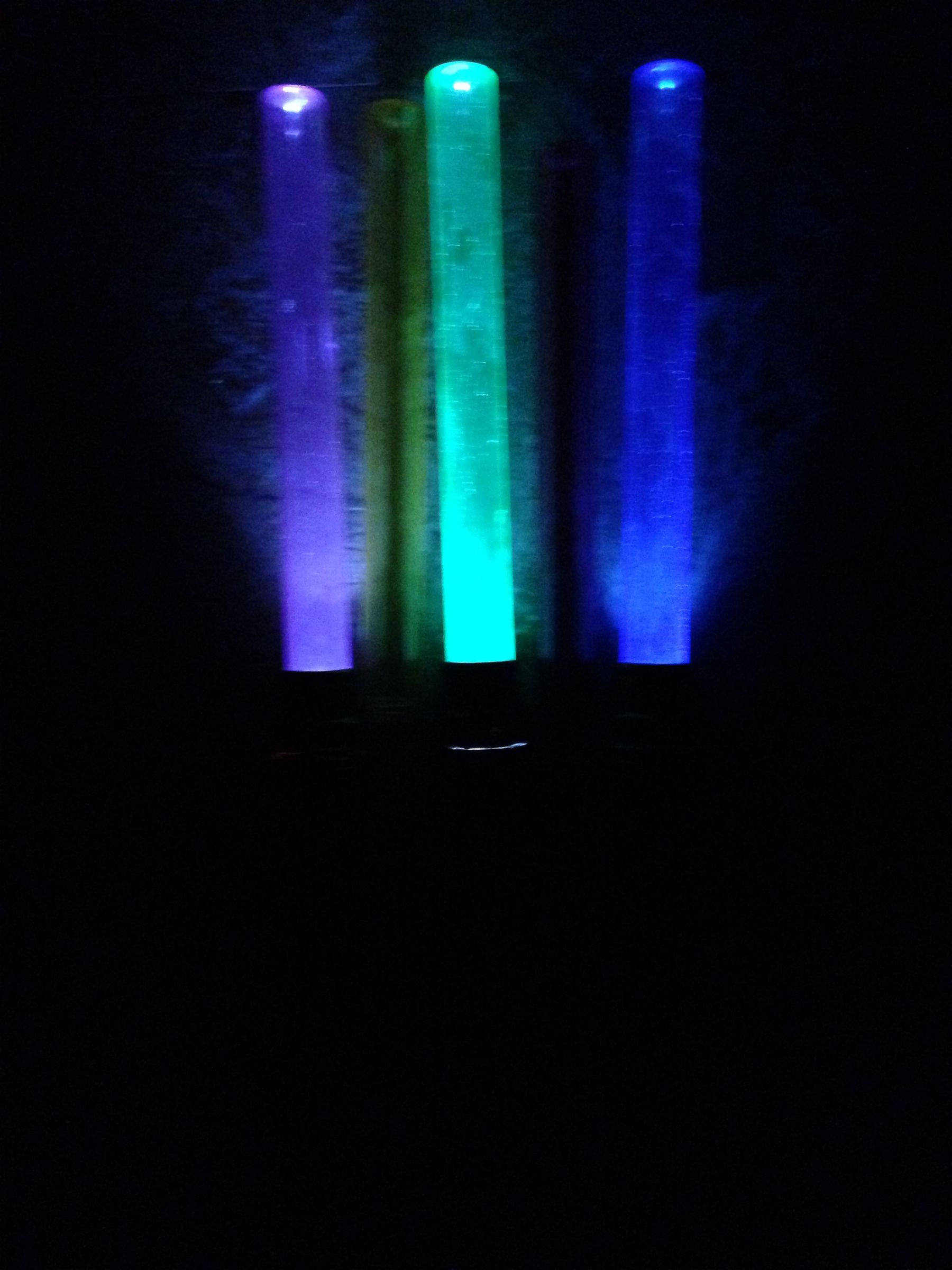 Cheap and Easy Light Up Lightsaber With Interchangeable Blade 7 Steps