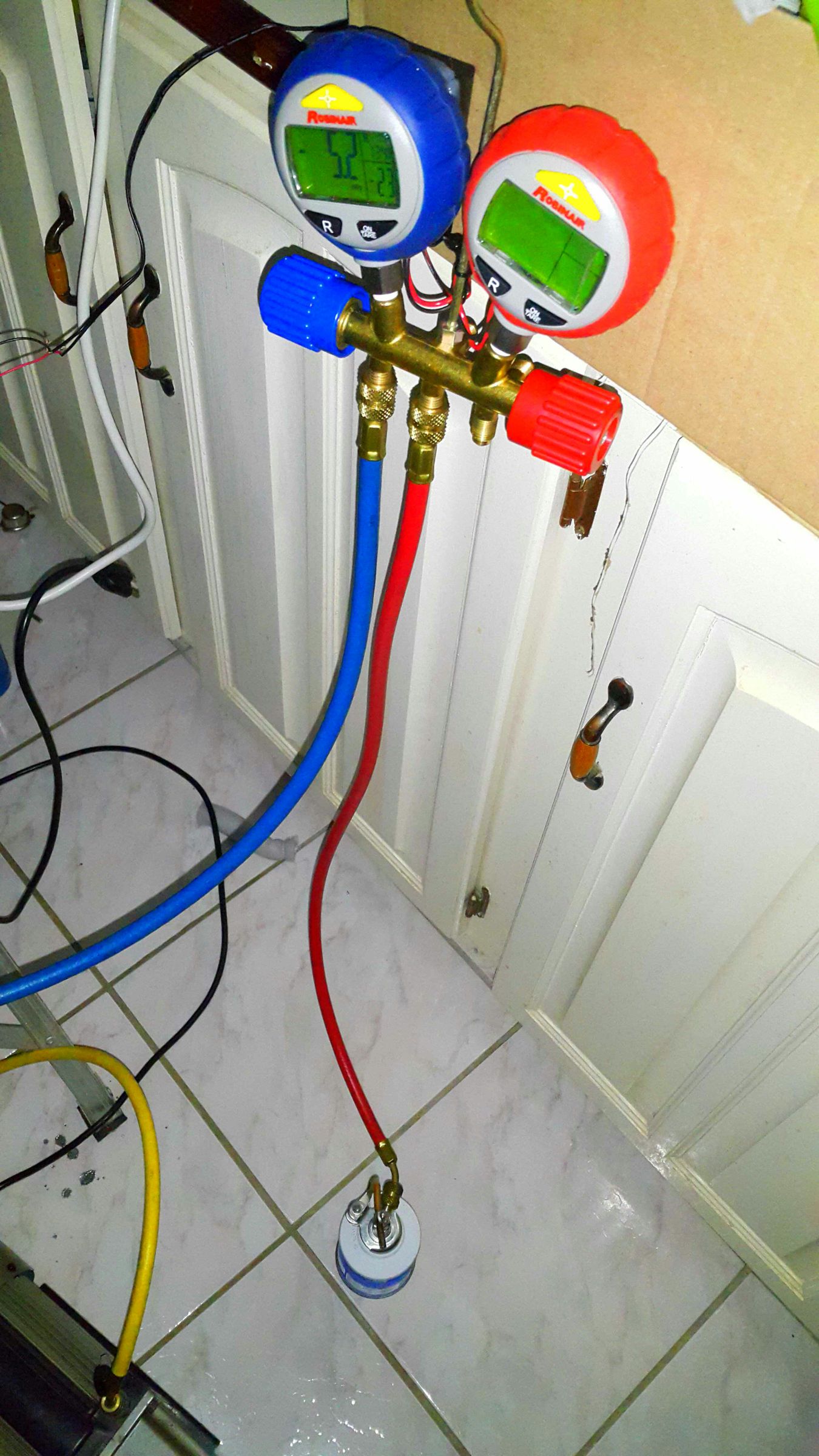 Repairing a Broken Refrigerant Line. 7 Steps (with Pictures