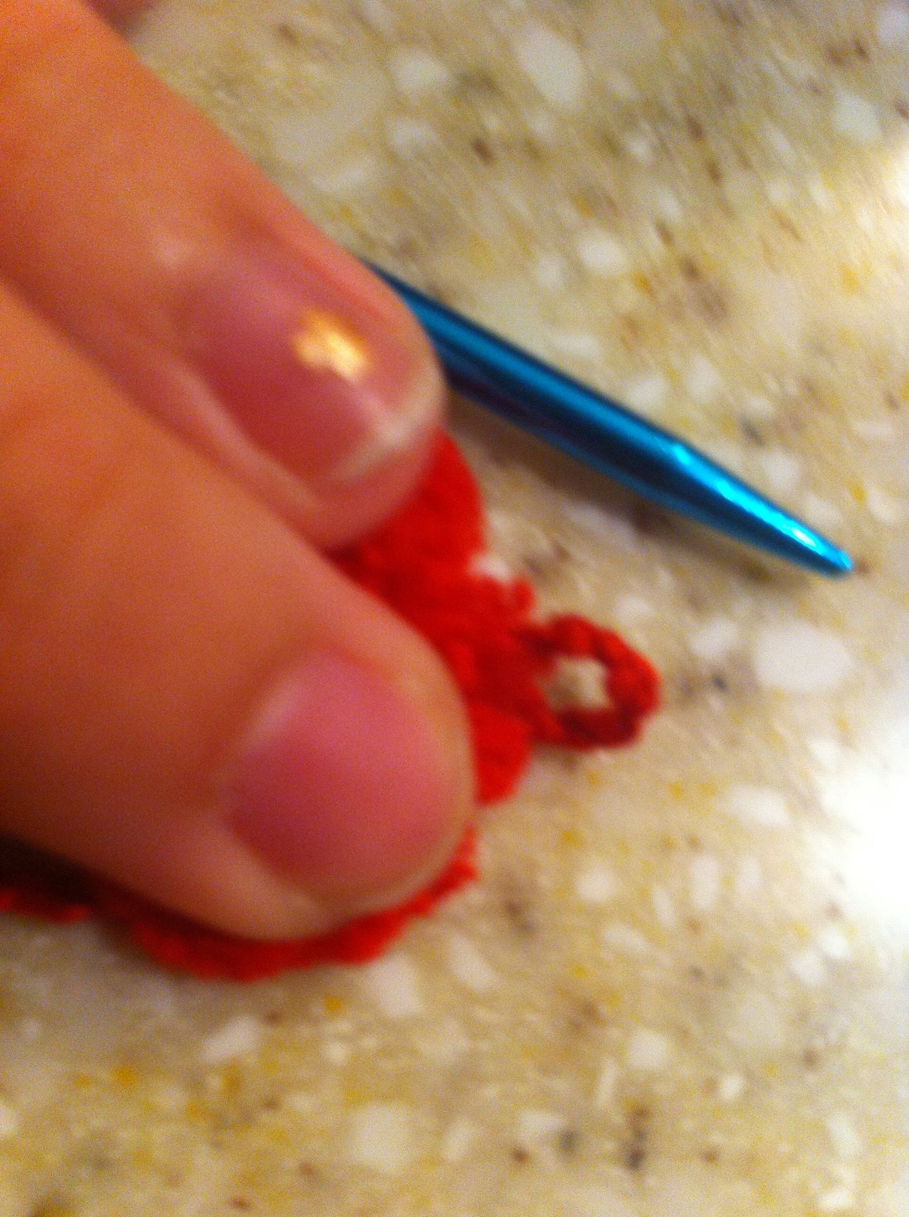 How to Knit With Pom Pom Yarn : 7 Steps Instructables