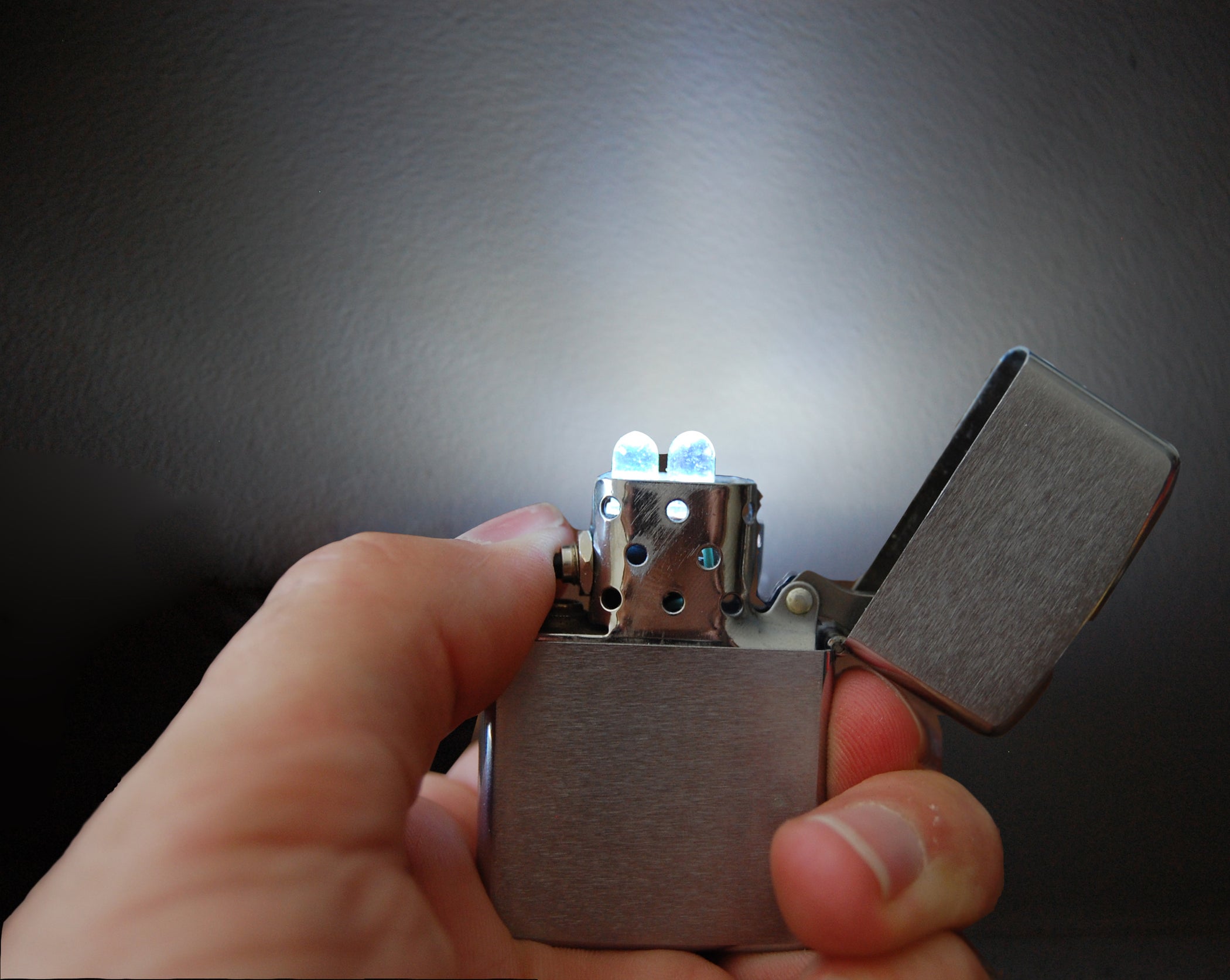 LED Zippo Flashlight : 5 Steps (with Pictures) - Instructables