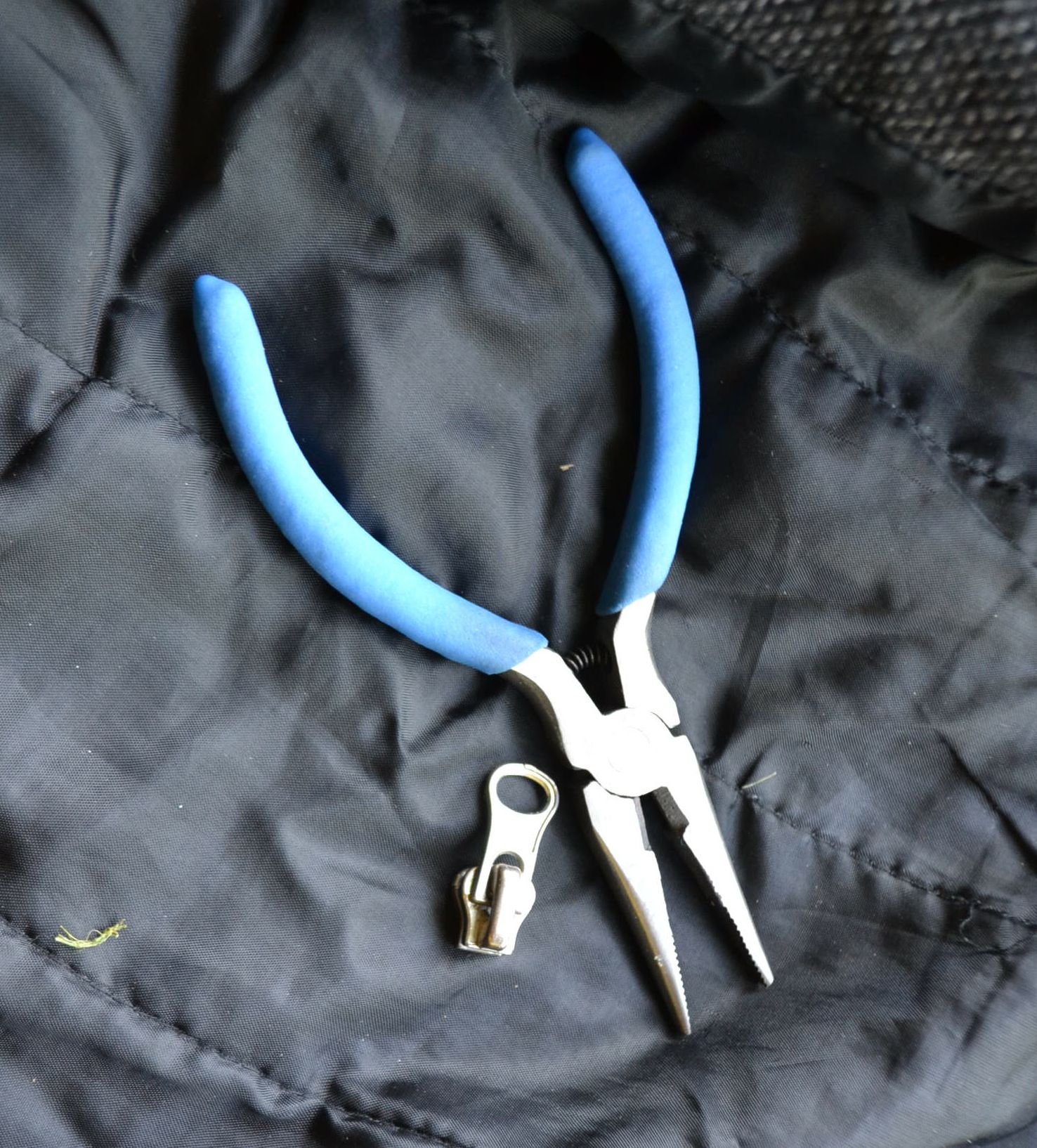 How to Fix a Zipper (without Replacing It) 7 Steps Instructables