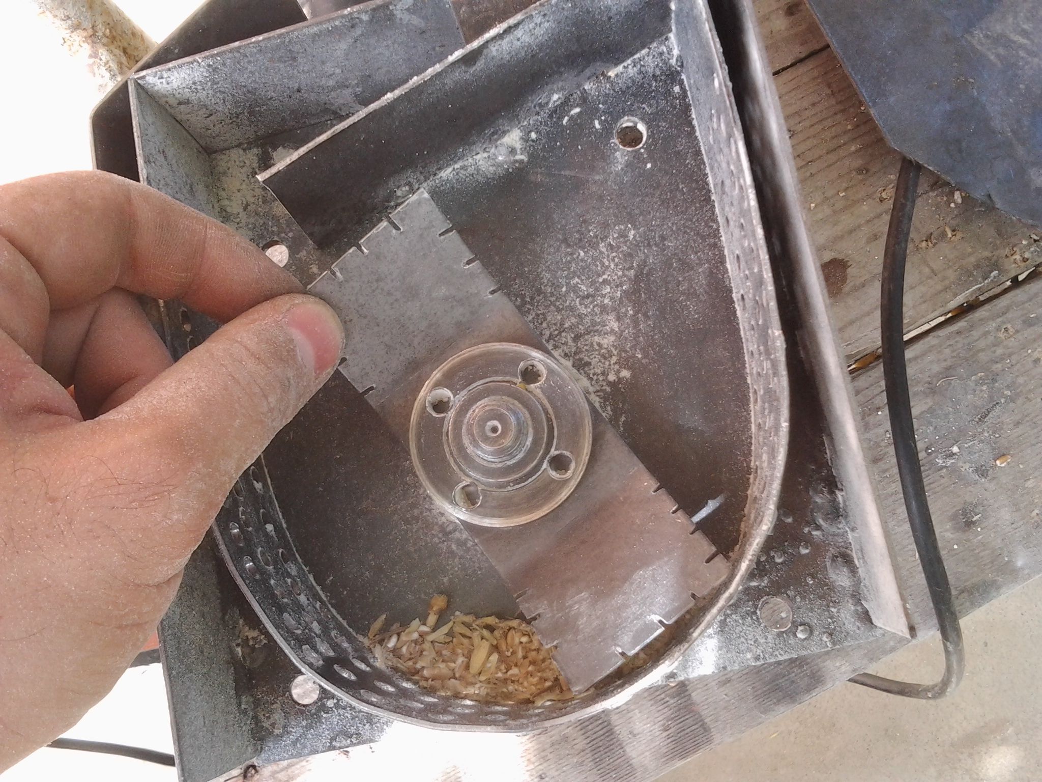Angle Grinder Grain Mill 9 Steps Instructables