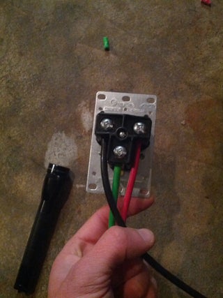 How to Wire a 240V AC Outlet - Instructables