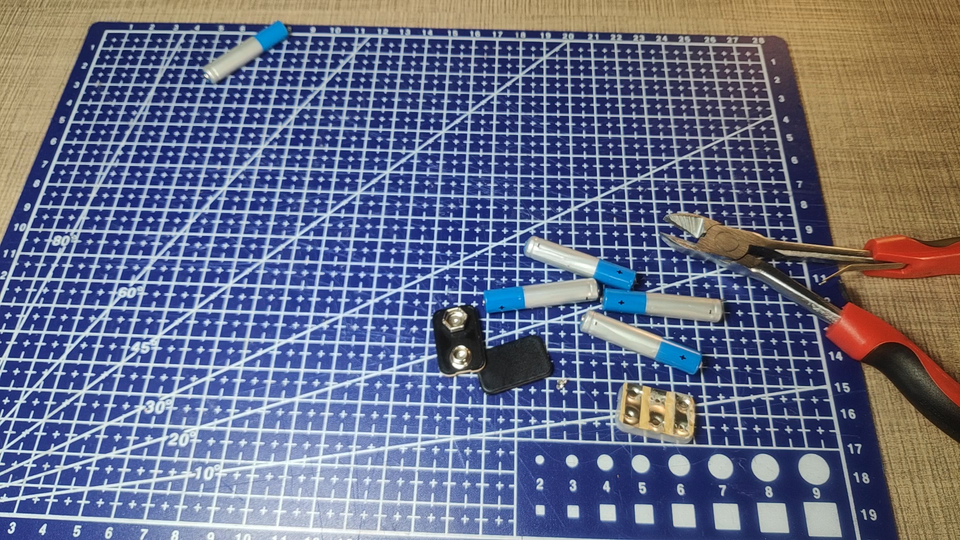 DIY 9V Battery Connector 3 Steps Instructables