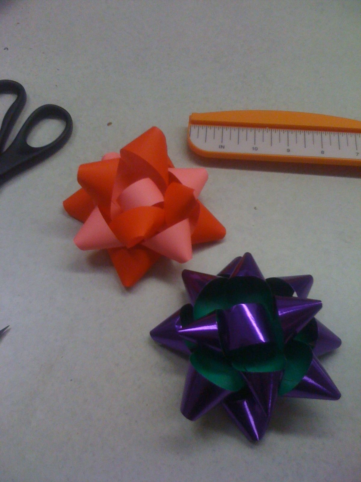 DIY Paper Gift Bow 7 Steps Instructables