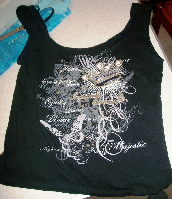 DIY guide for How to make a bag from a t-shirt in 10 minutes! with step-by-step instructions