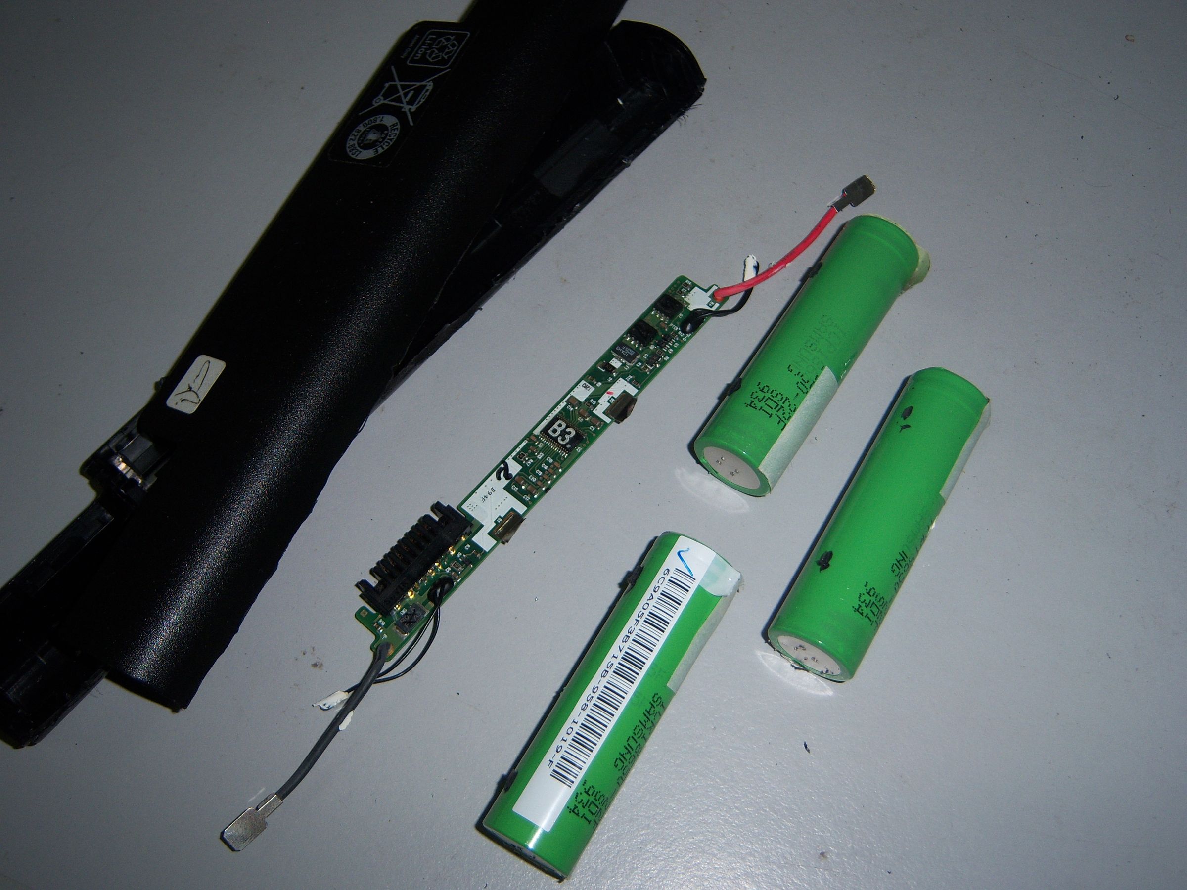 Salvage Lithium Ion Batteries From Laptop Batteries 5 Steps