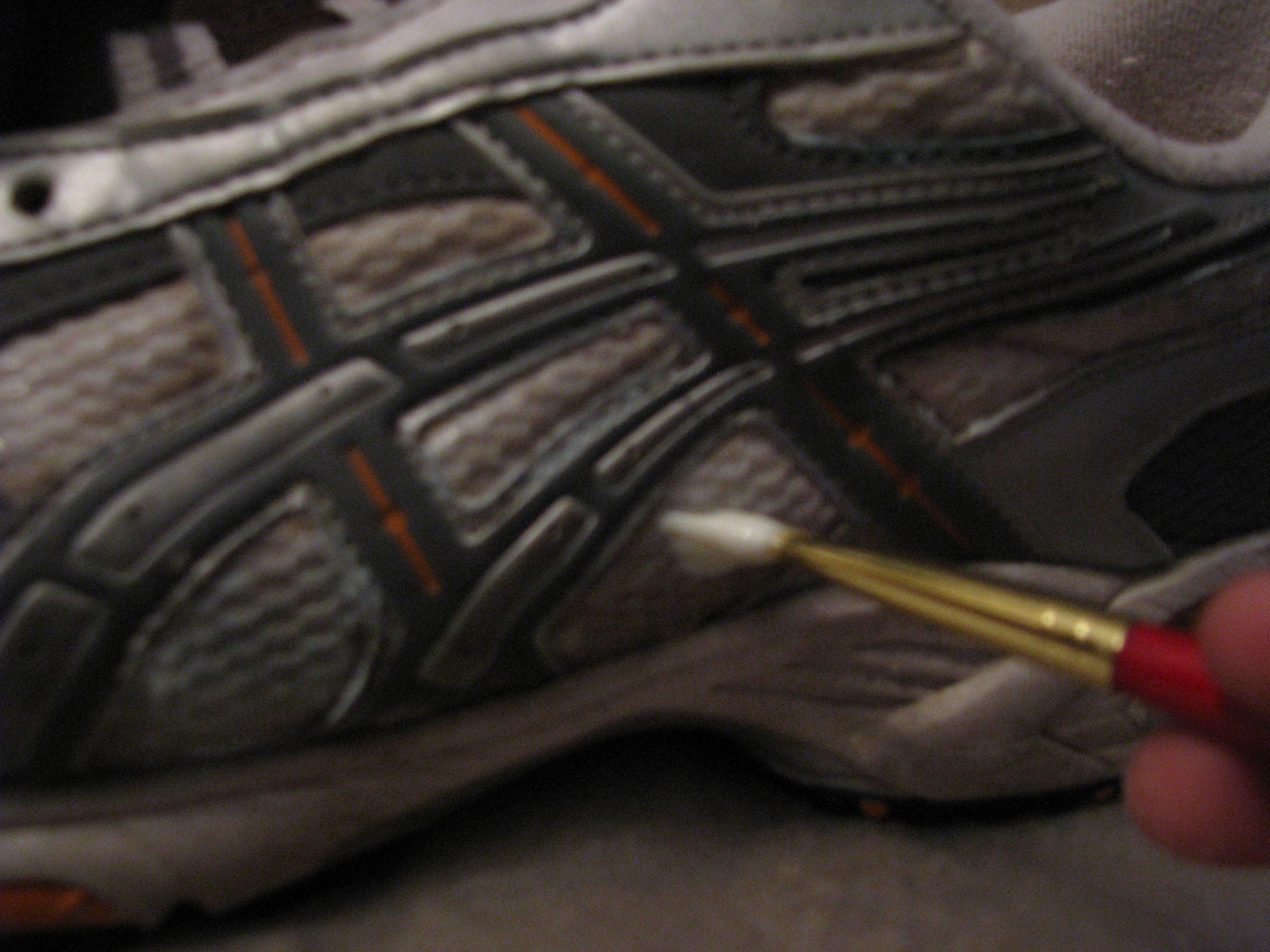 Safe Sneaks(Glow/Reflective Shoes) 6 Steps (with Pictures