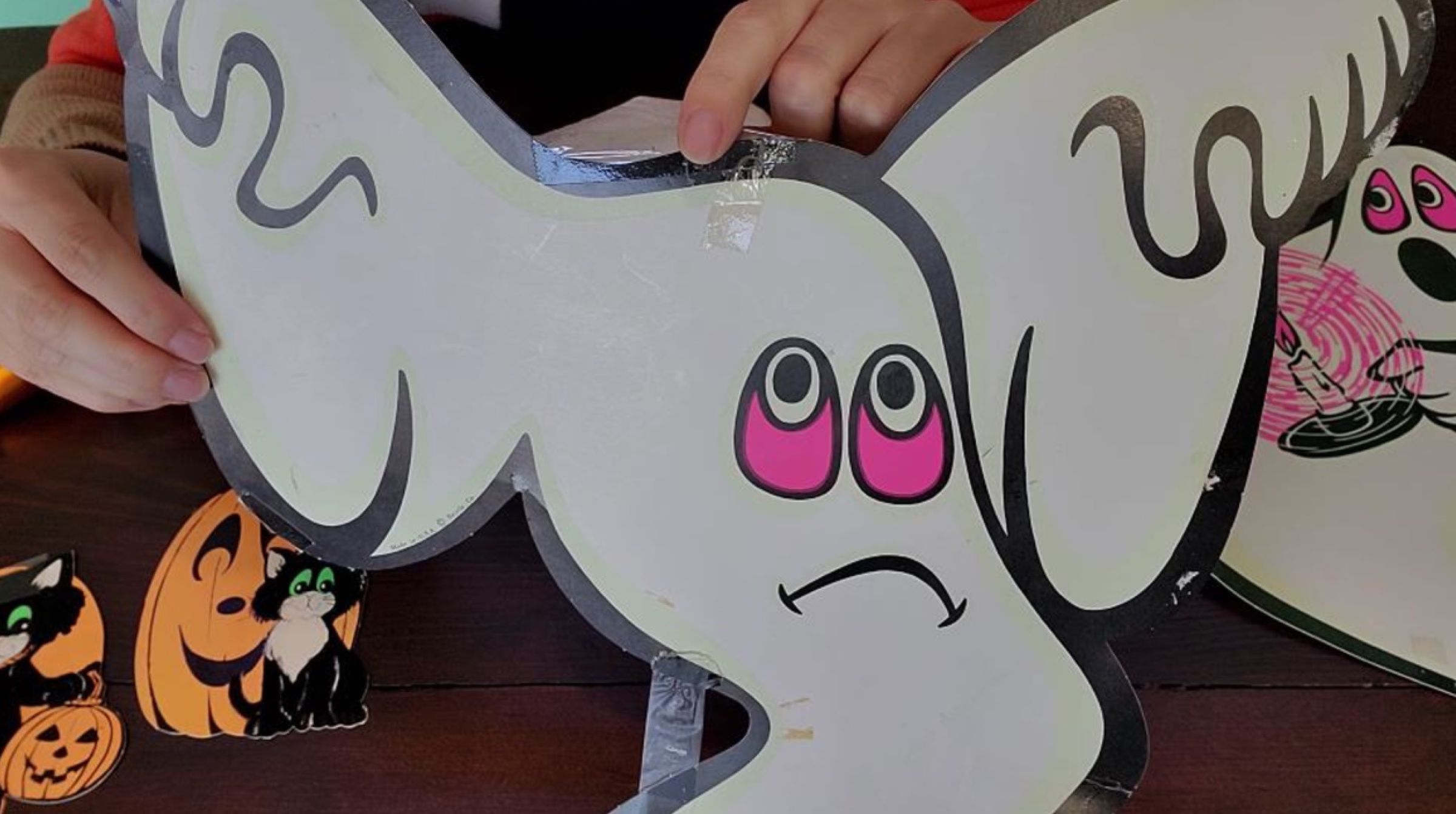 Easy Way to Remove Sticky Tape Residue From Paper Decorations